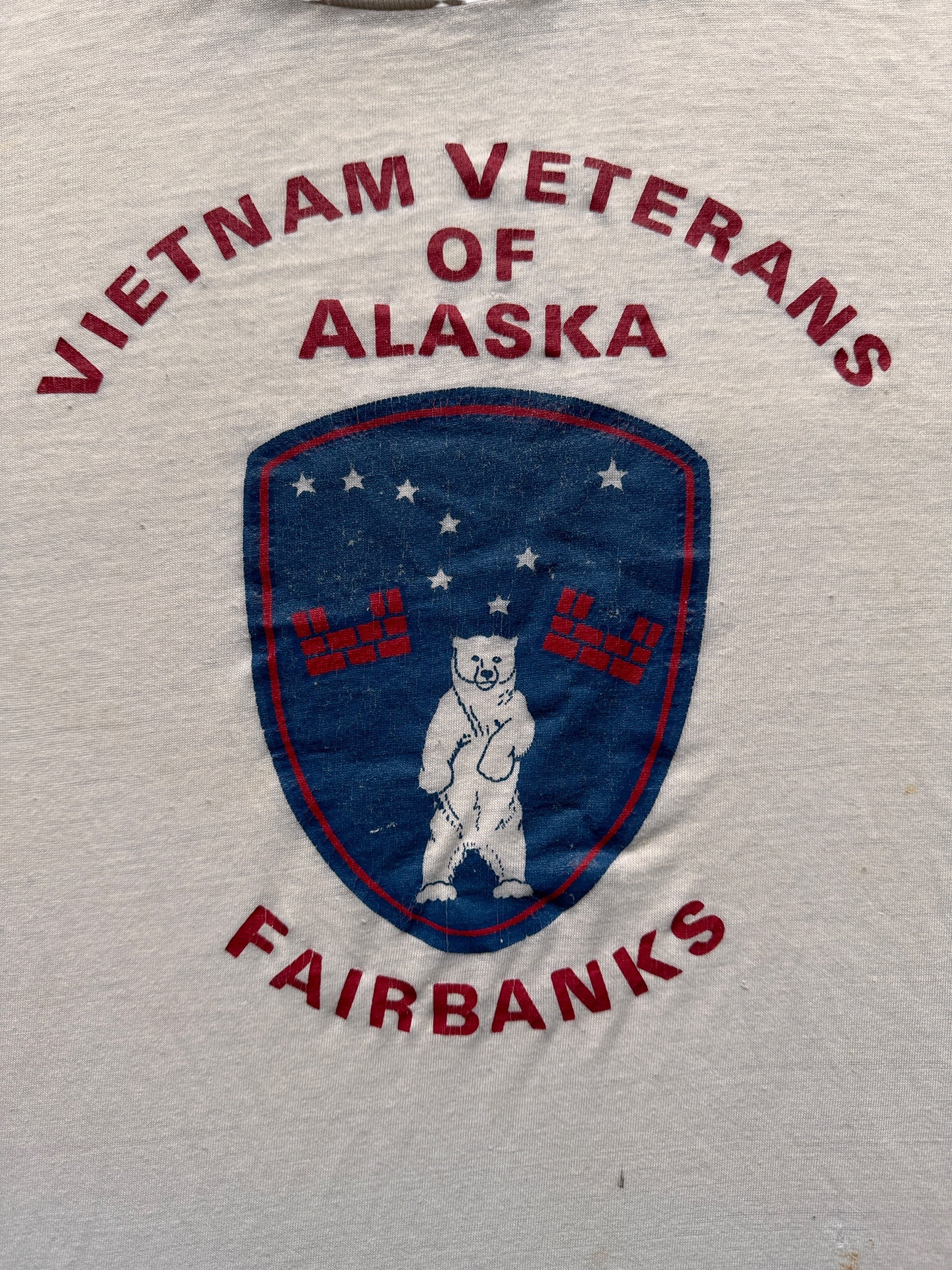 Graphic on Vintage Vietnam Veterans of Alaska Tee SZ XL