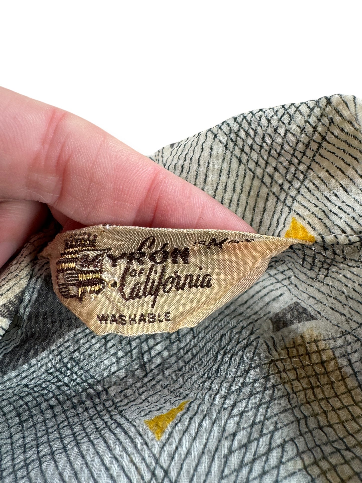 Tag on Vintage Myron of California Nylon Beach Shirt SZ M