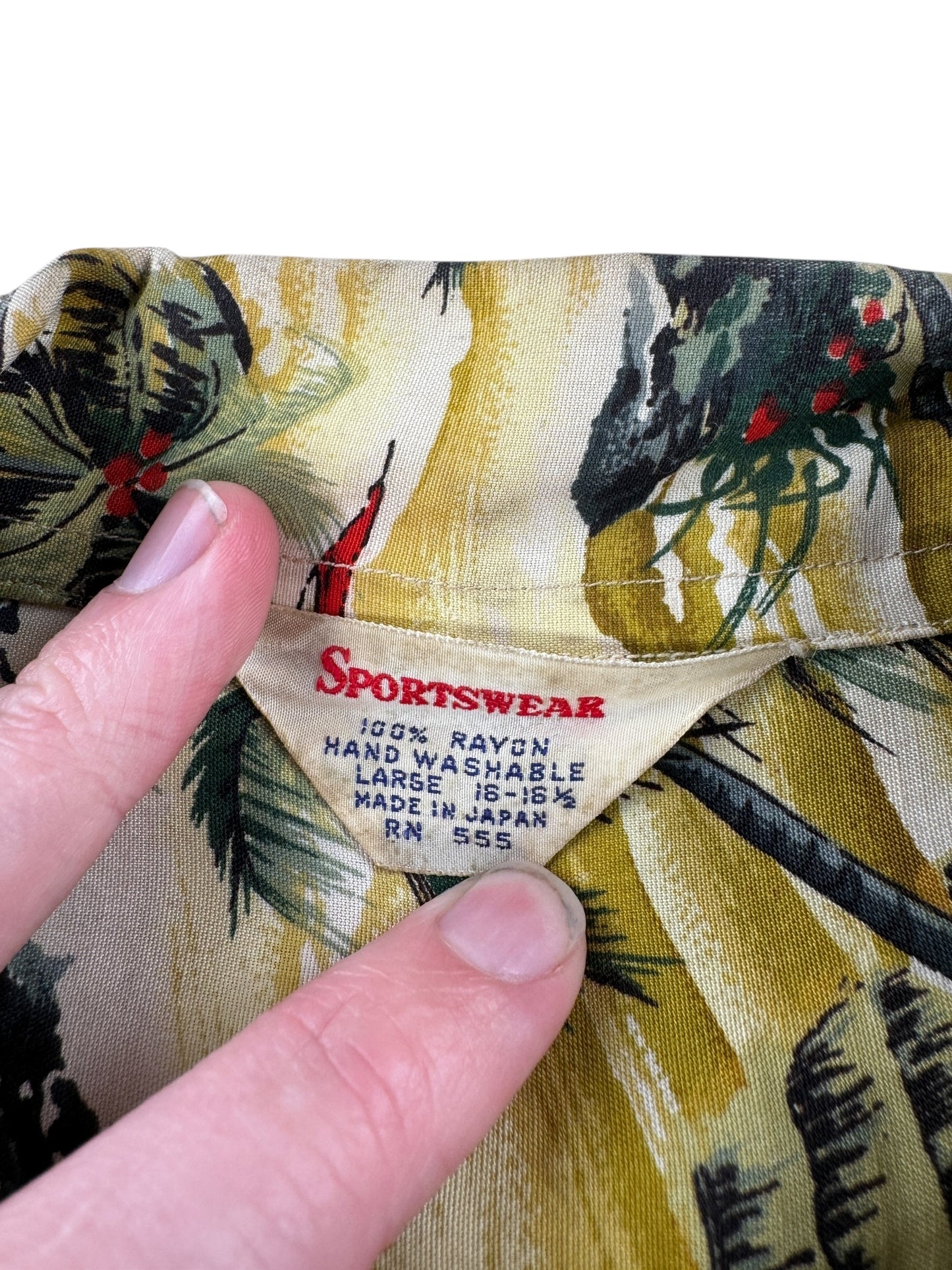 Tag on Vintage Sportswear Made in Japan Aloha Shirt SZ L