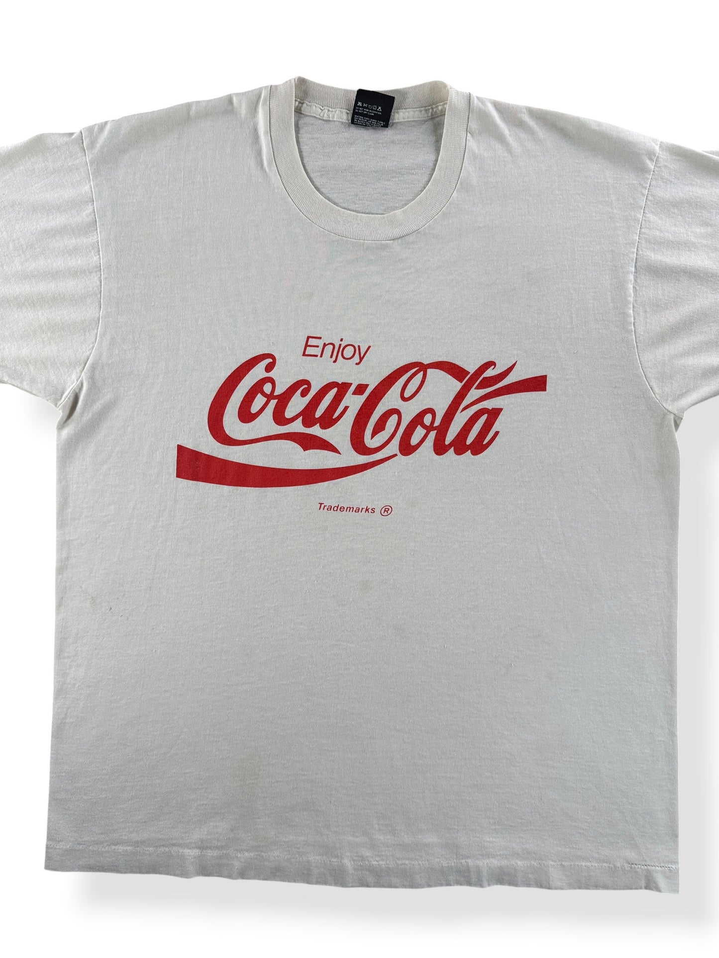 Front Close Up of Vintage Enjoy Coca Cola Tee SZ XL (Fits L)