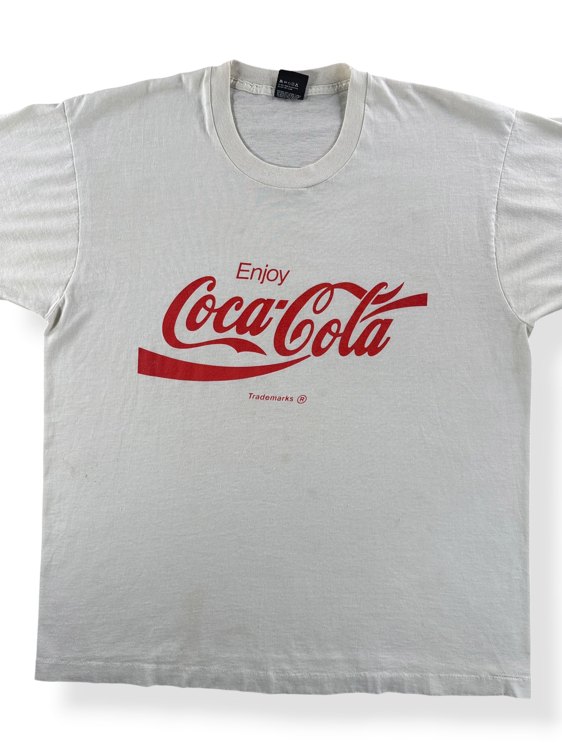 Front Close Up of Vintage Enjoy Coca Cola Tee SZ XL (Fits L)