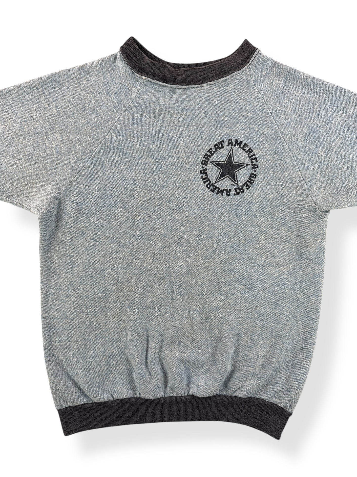 Front Close Up of Vintage Great America Short Sleeve Crewneck SZ XS