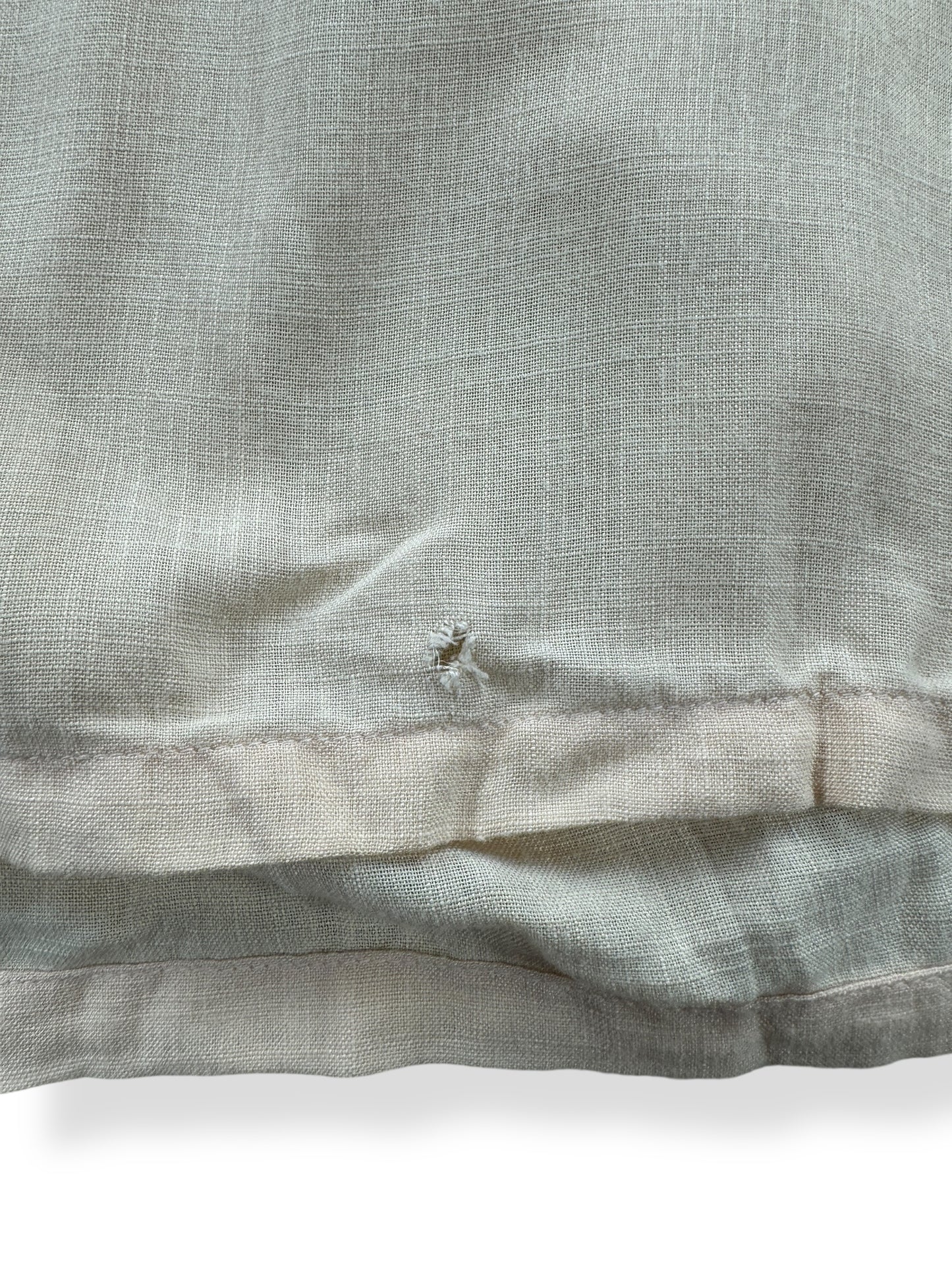 Small Hole on Vintage Long Wear Short Sleeve Loop Collar Shirt SZ XL