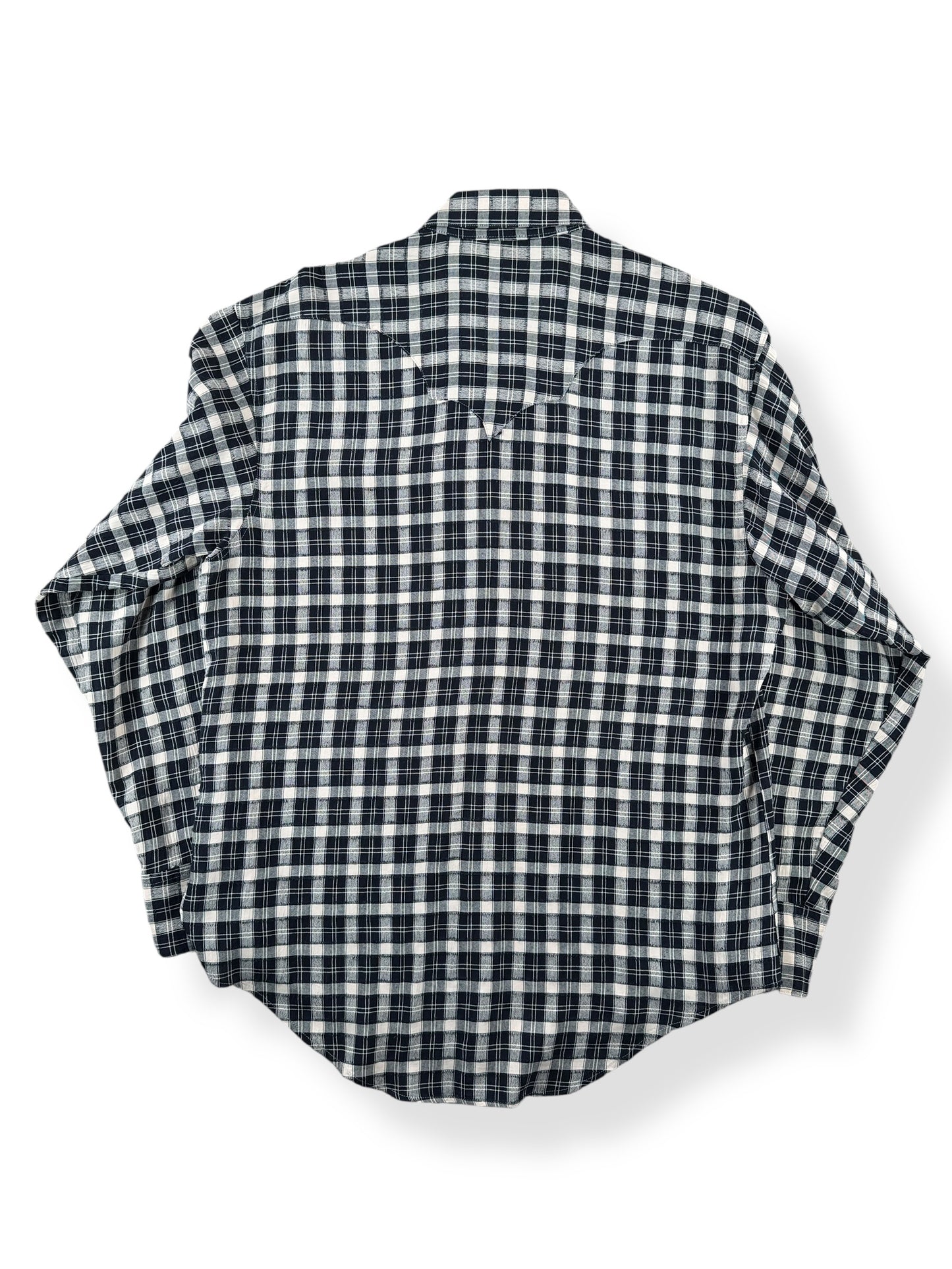 Back of Vintage Rockmount Black & White Sawtooth Pearl Snap SZ L
