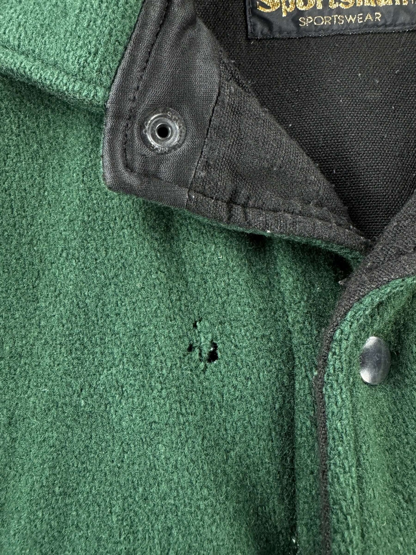 Hole on Vintage Alaska Sportsman Green Cruiser Jacket SZ M