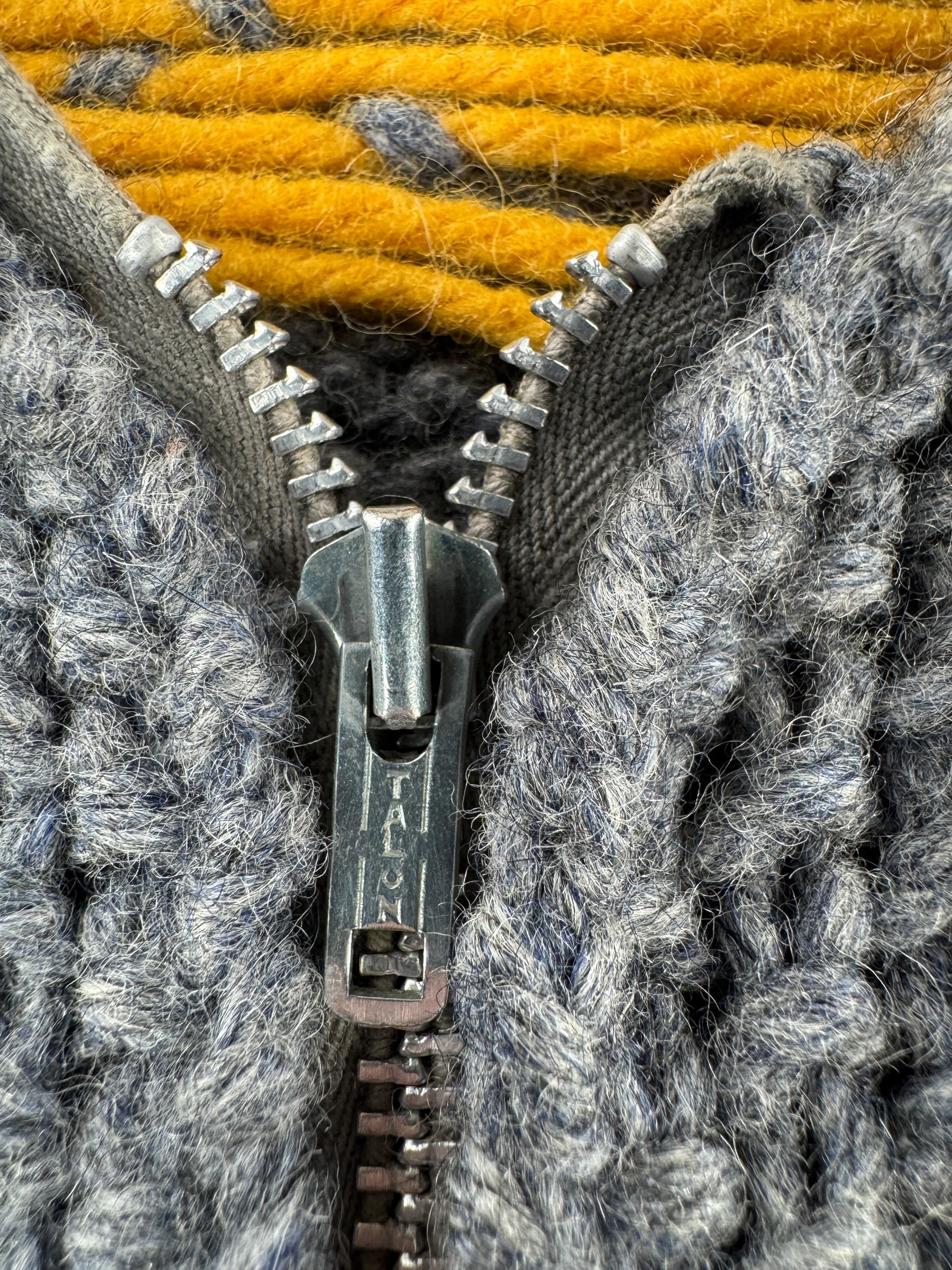 Zipper on Vintage Alaska Bush Plane Cowichan Style Sweater SZ XL