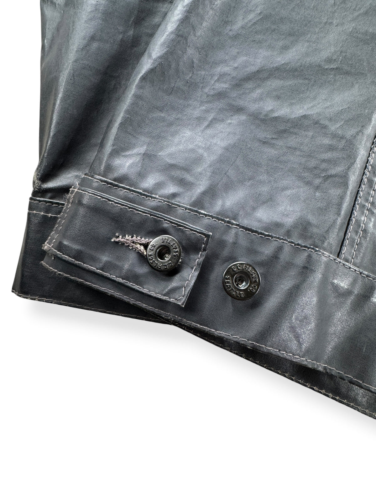 Back buttons on Filson Short Lined Cruiser SZ L