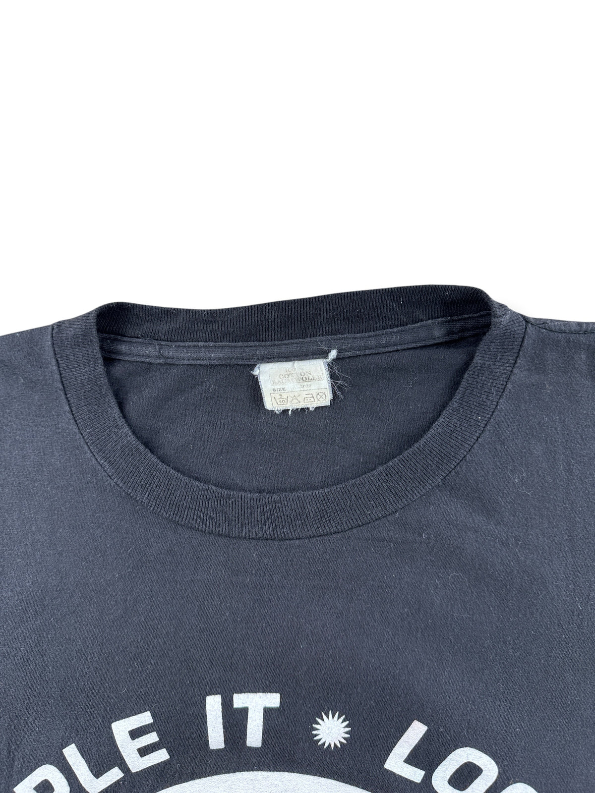 Collar on Vintage PWEI Band Tee SZ XL