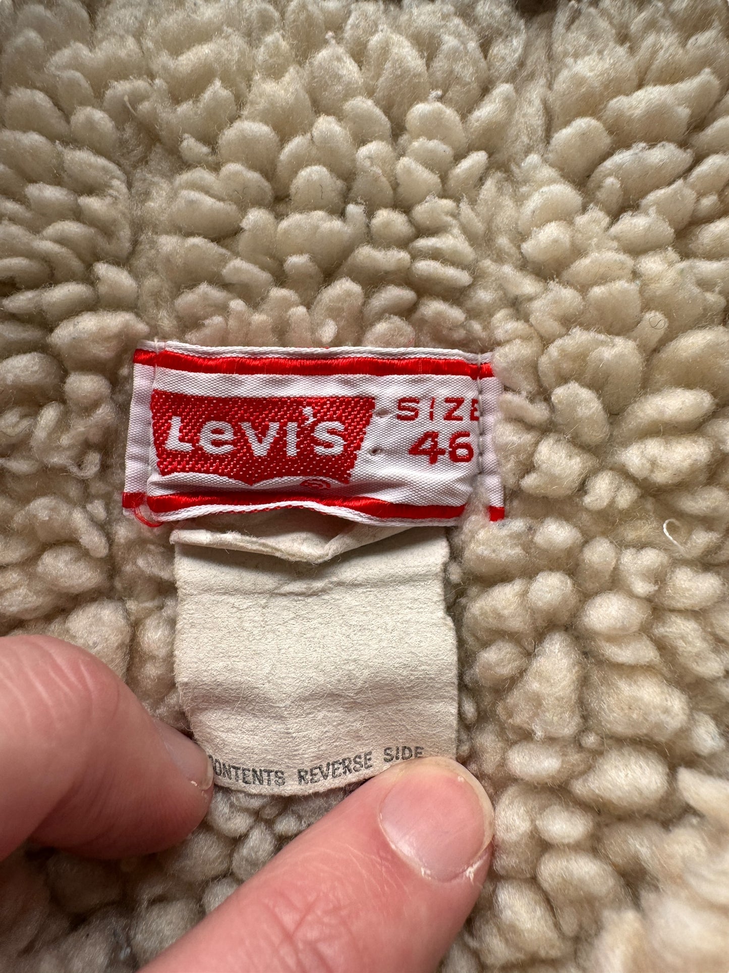 Tag on Vintage Lightwash Levis Sherpa Jacket SZ 46