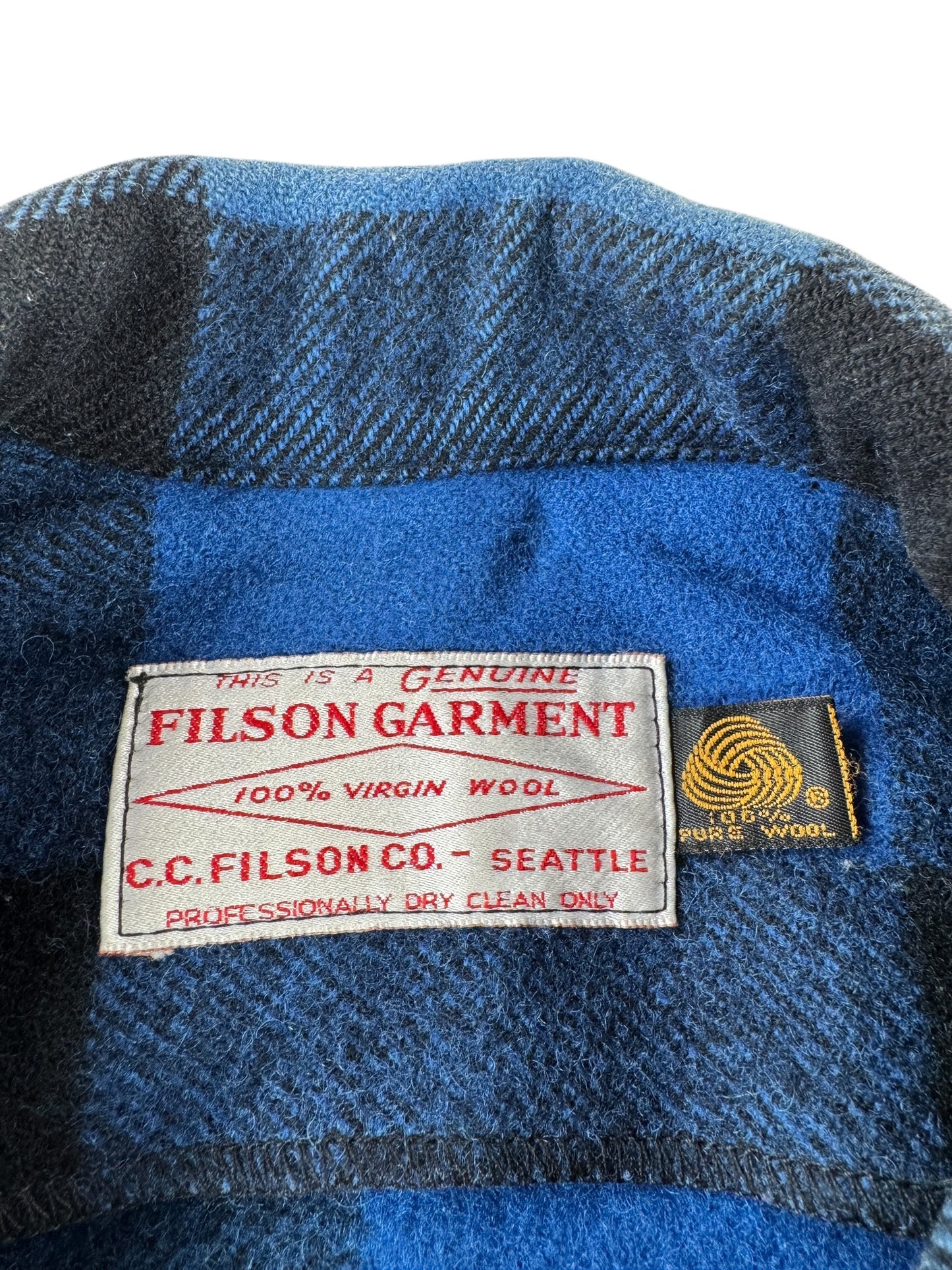 Label on Vintage 80s Era Filson Cobalt Blue & Black Hunter Style 85 Jacket SZ 40
