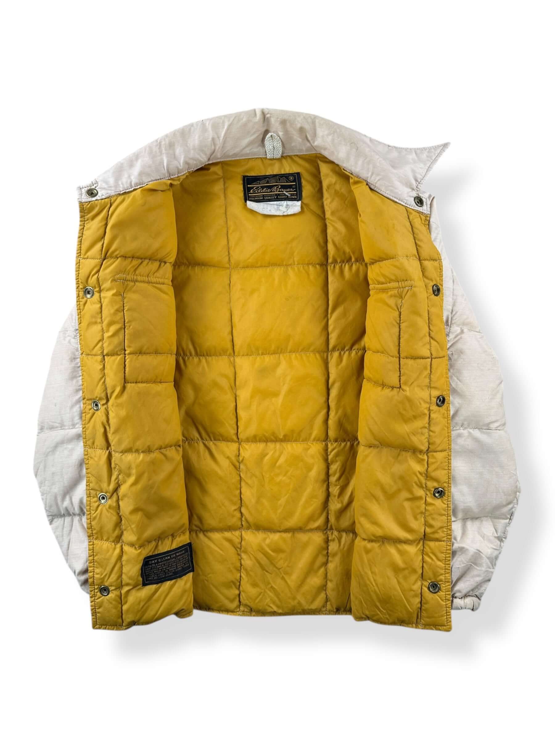 Inside of Vintage Eddie Bauer Lightweight Jacket SZ S