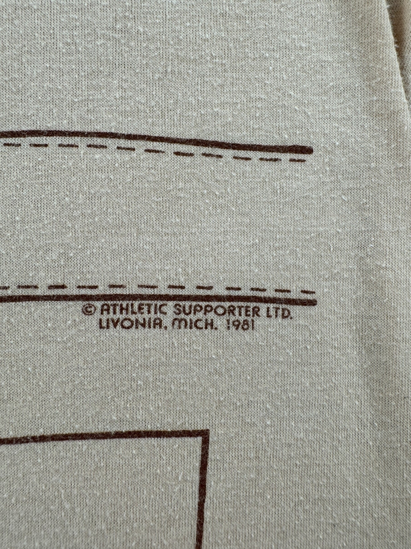 Trademark on Vintage Photographer Tee SZ M