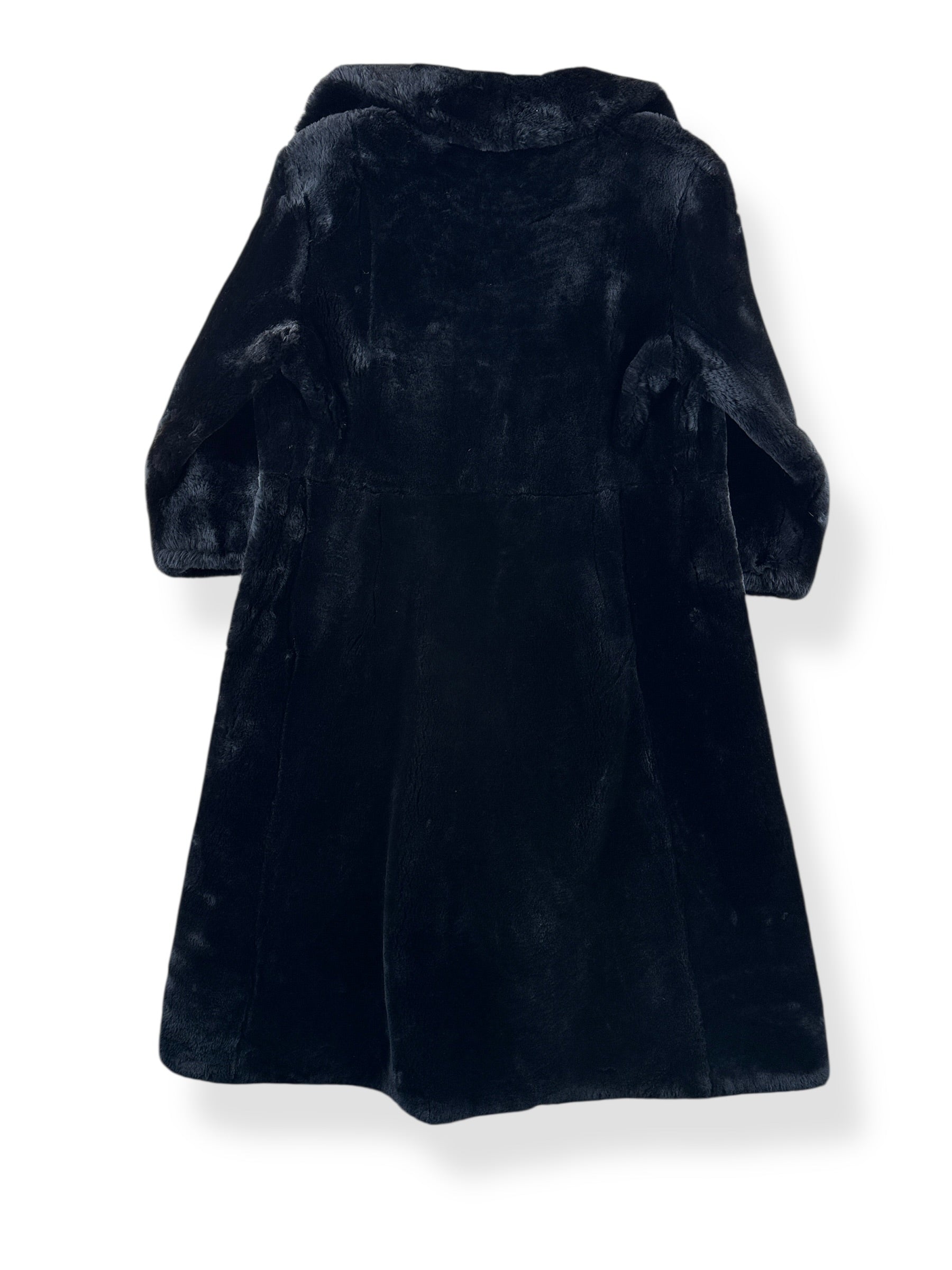 Back of Vintage 60s Alaska Arctic Furs Faux Fur Coat SZ L