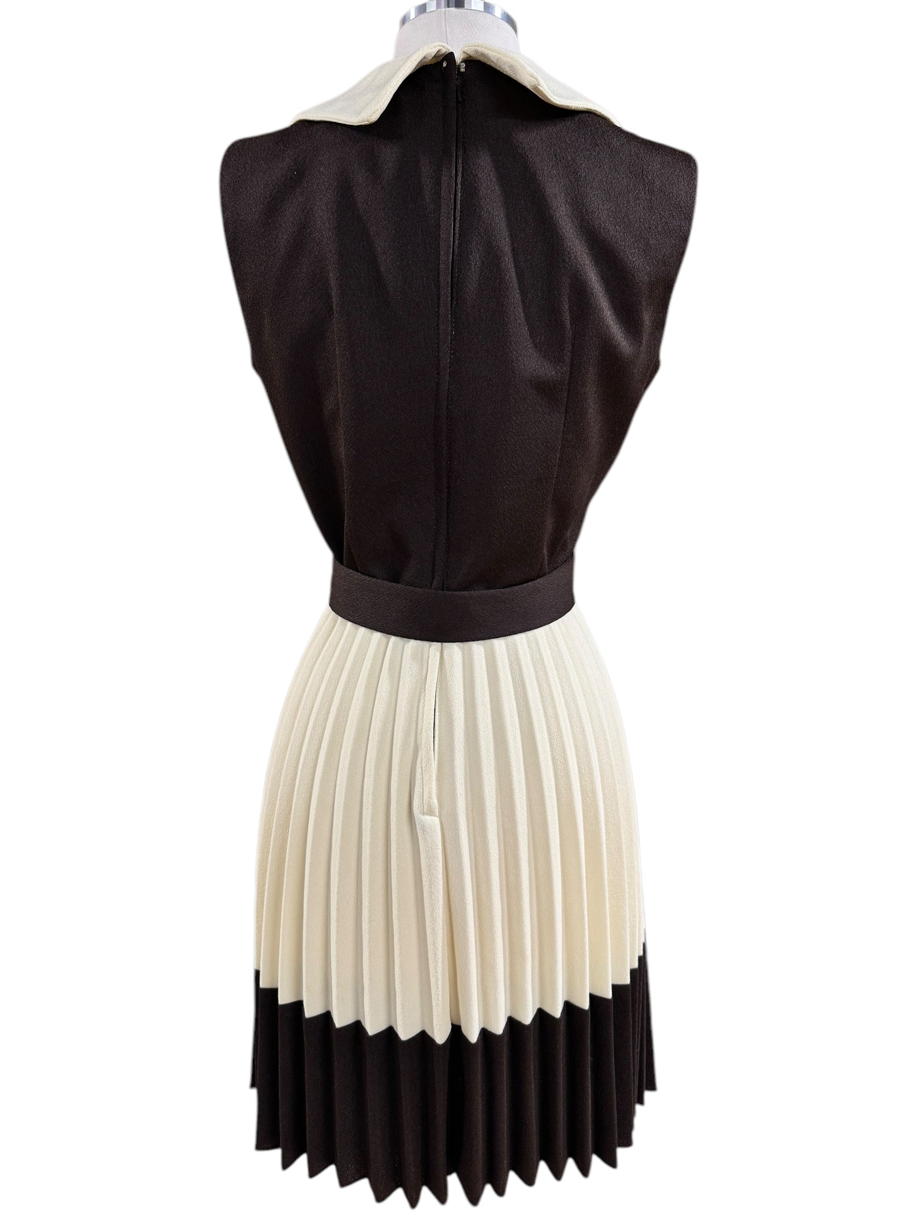 Back of 1960s Brown/Cream Pleated Dress M