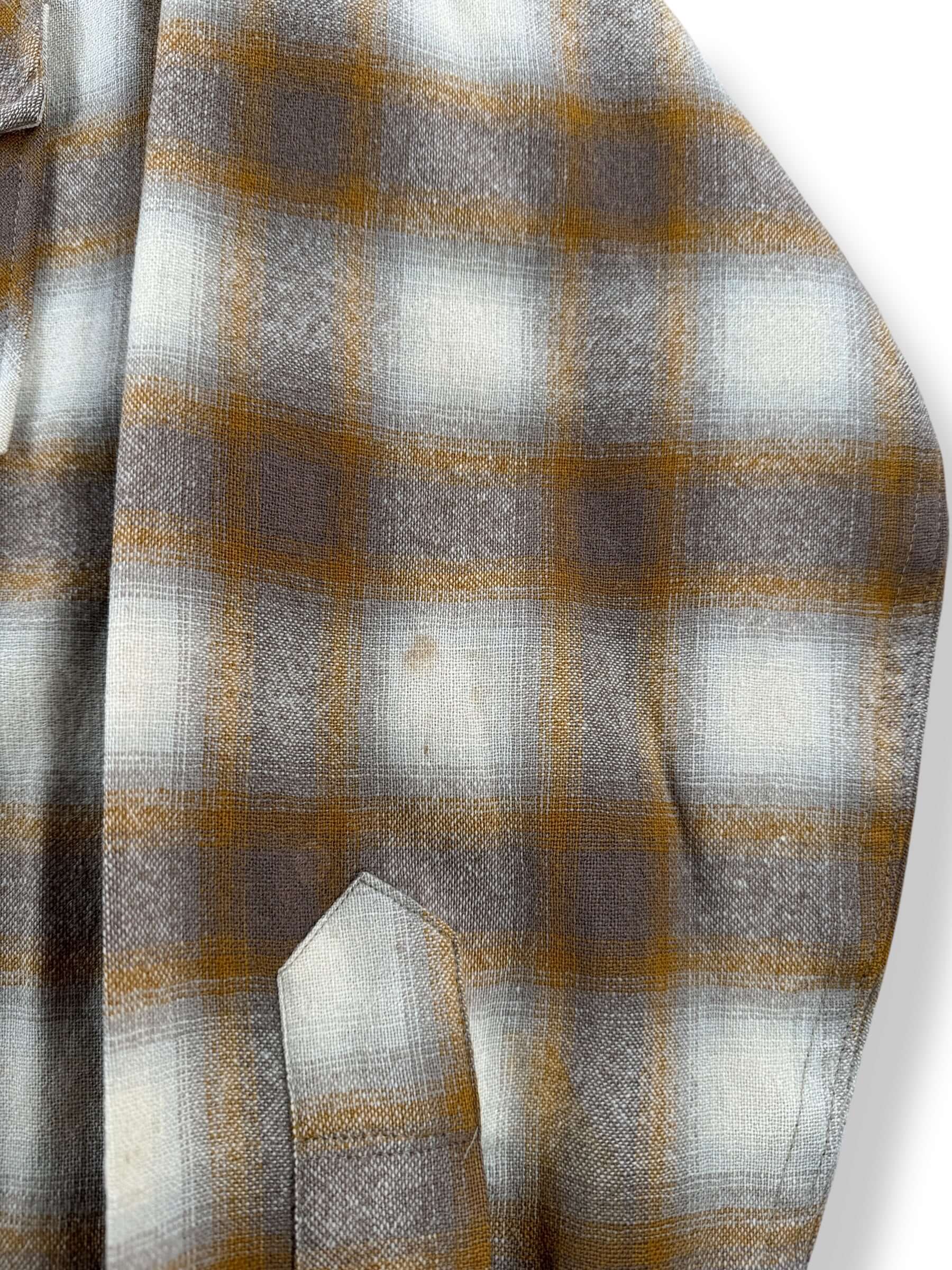 Stain on Sleeve of Vintage Pendleton Beige Shadowplaid Pearlsnap Flannel SZ M AS IS
