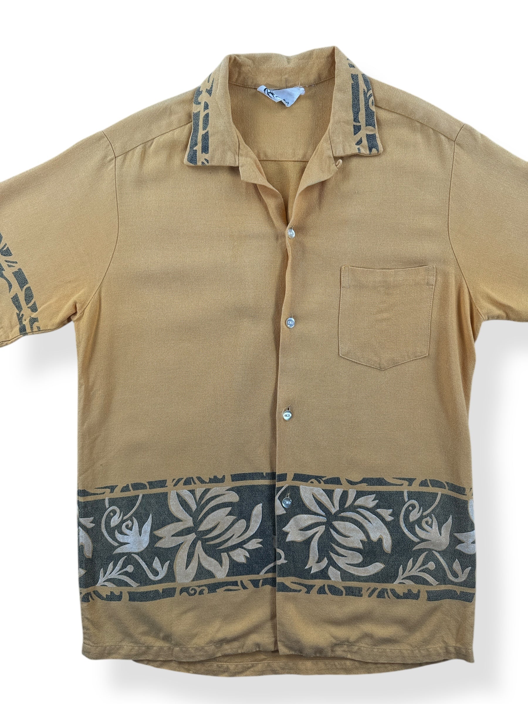 Front Close Up of Vintage Reef Aloha Shirt SZ S