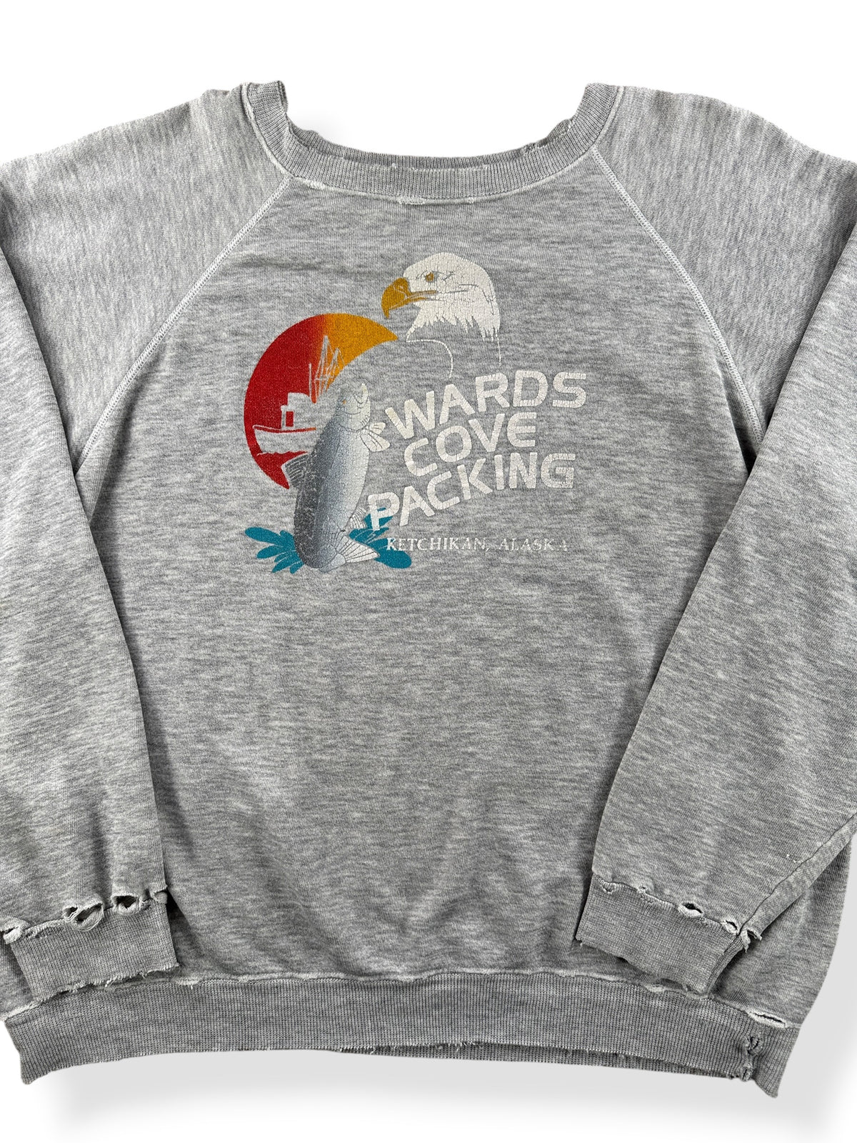 Close-up of Vintage Alaska Fish Thrashed Crewneck SZ XXL (Fits XL)