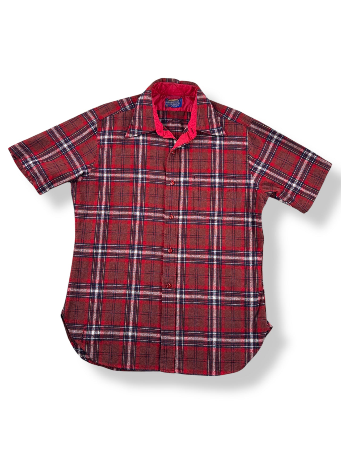 Front of Vintage Red Plaid Short Sleeve Pendleton Flannel SZ L