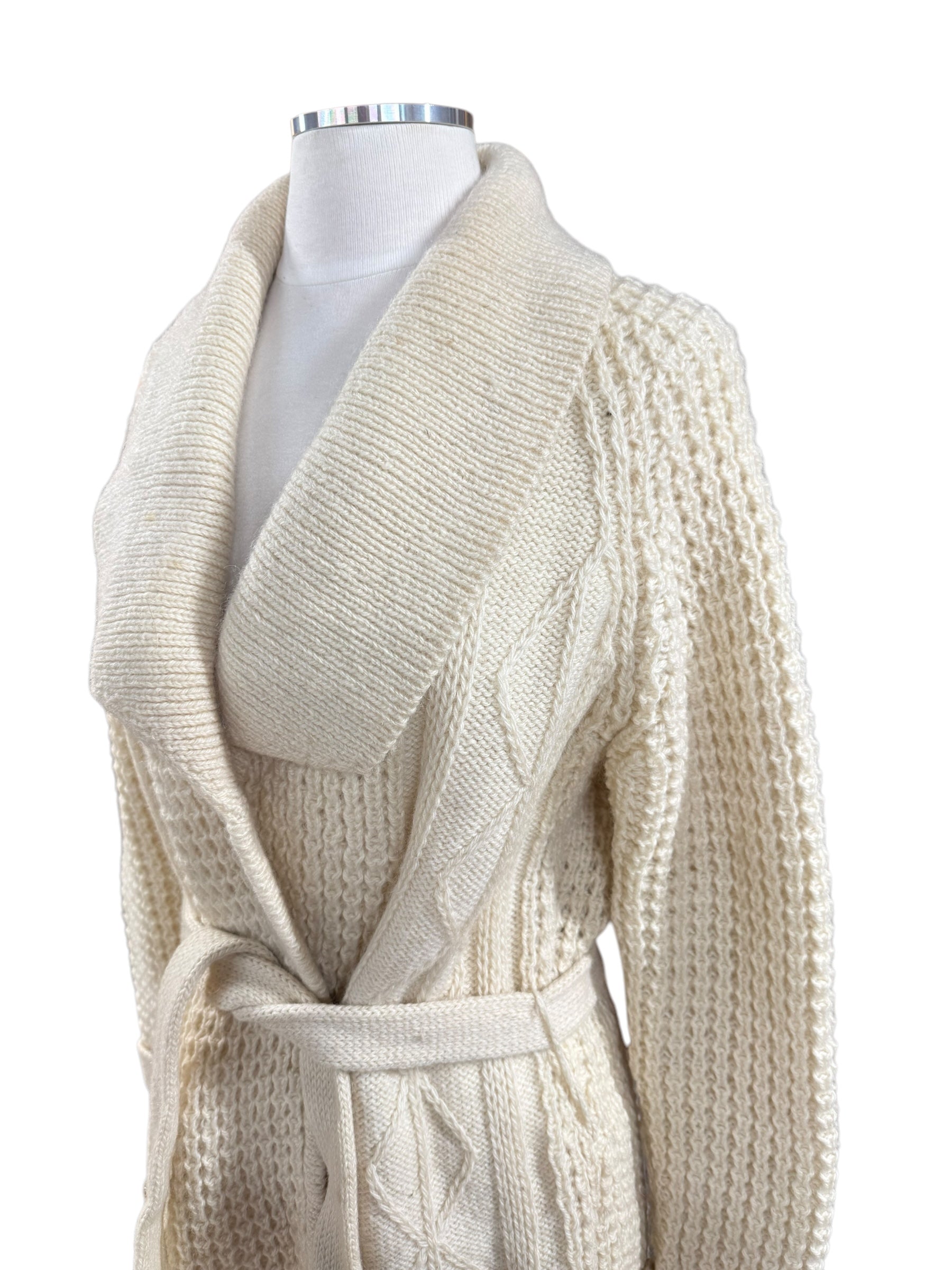 Side view of 1970s Gaeltarra Aran Wool Cardigan Sweater L