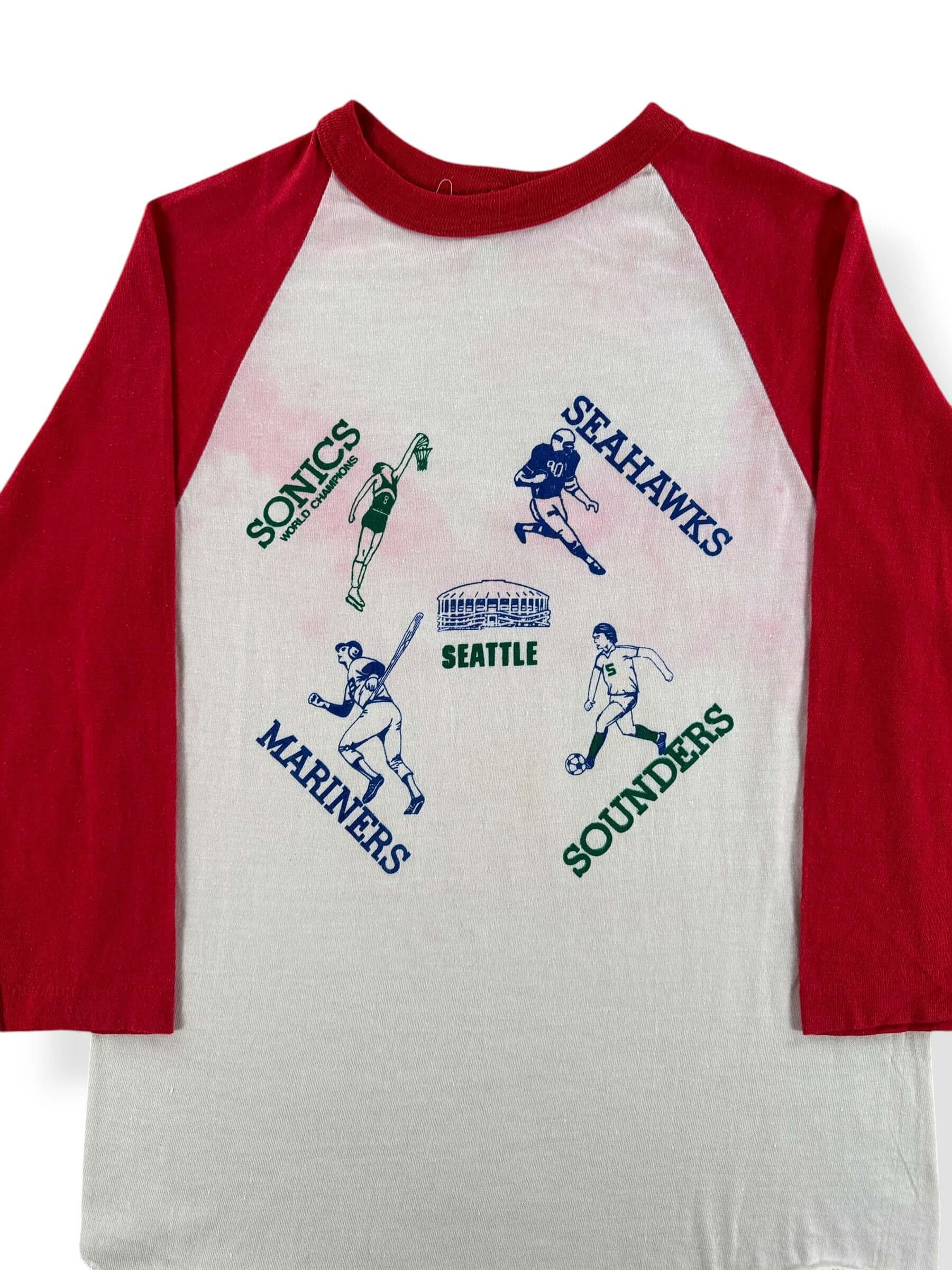 Front Close Up of Vintage Seattle Sports Teams Tee SZ XS/S (Youth L) - AS IS