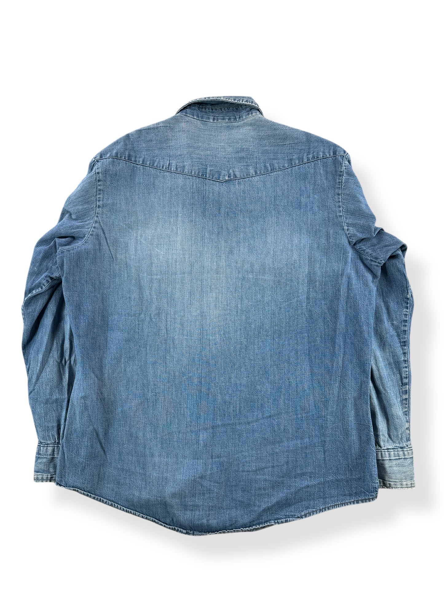 Back of Vintage Distressed Dakota Denim Pearl Snap Top SZ XL