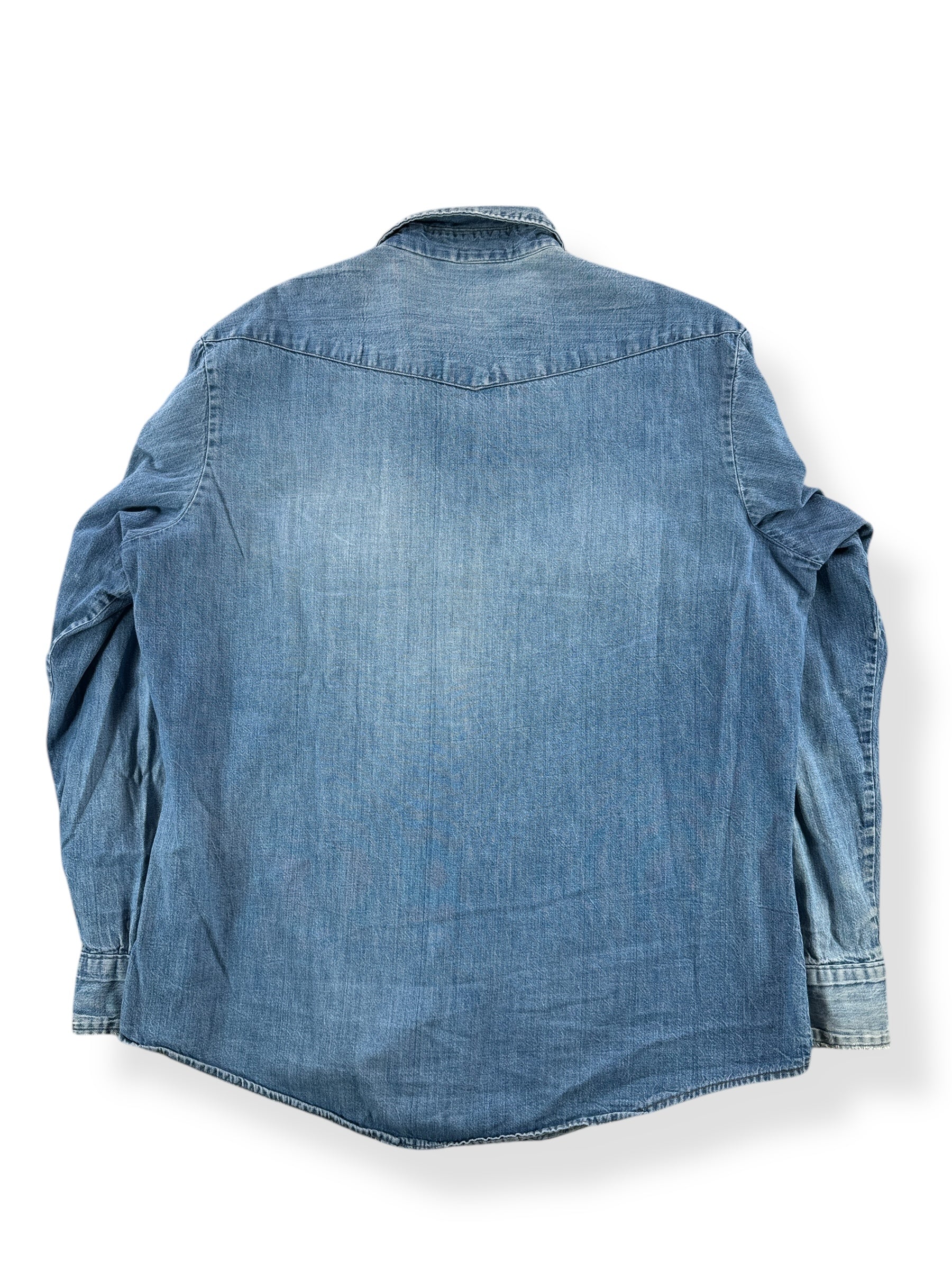 Back of Vintage Distressed Dakota Denim Pearl Snap Top SZ XL