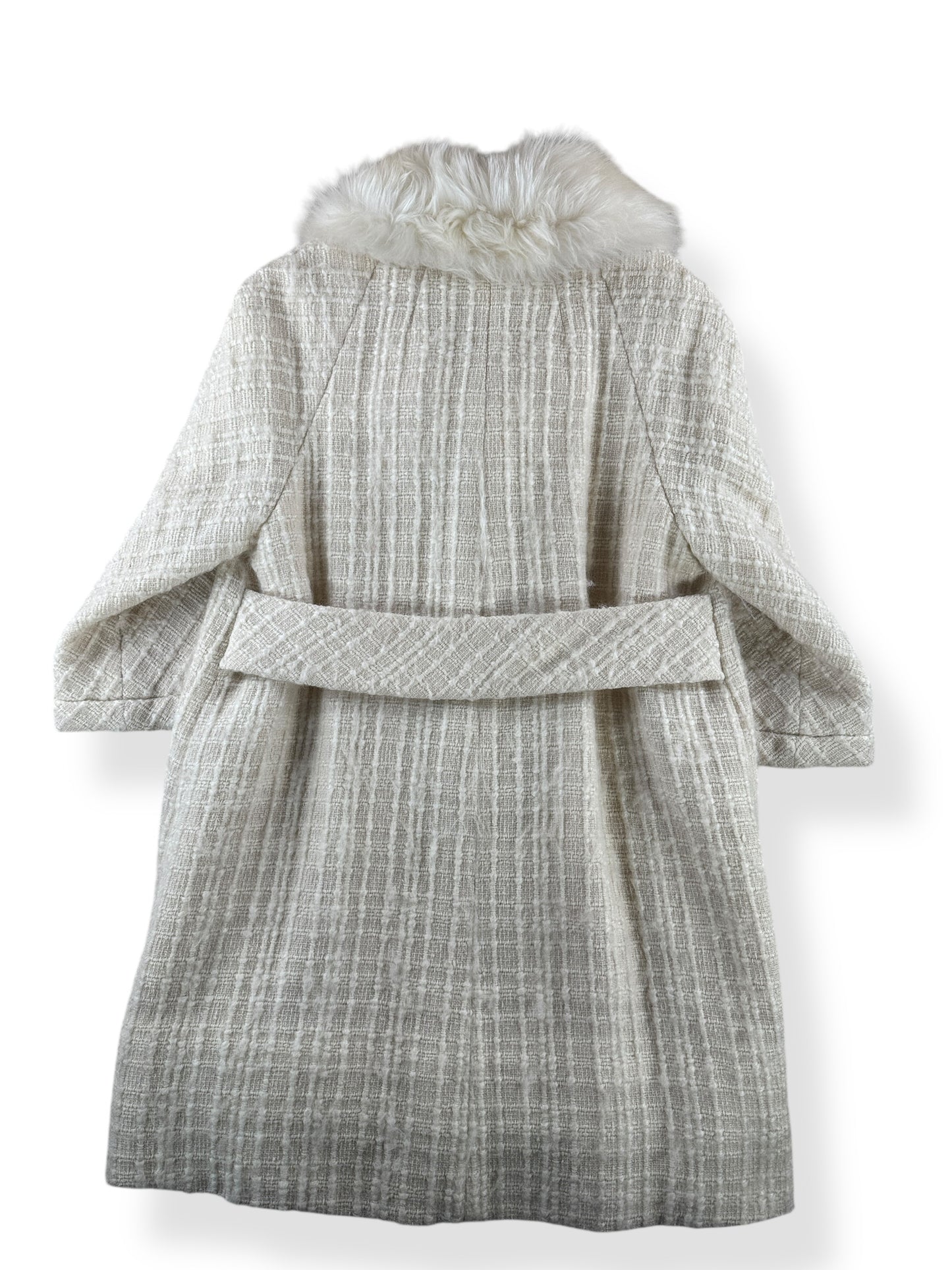 Back of Vintage 60s Best's Apparel White Coat w/ Fur Collar SZ L