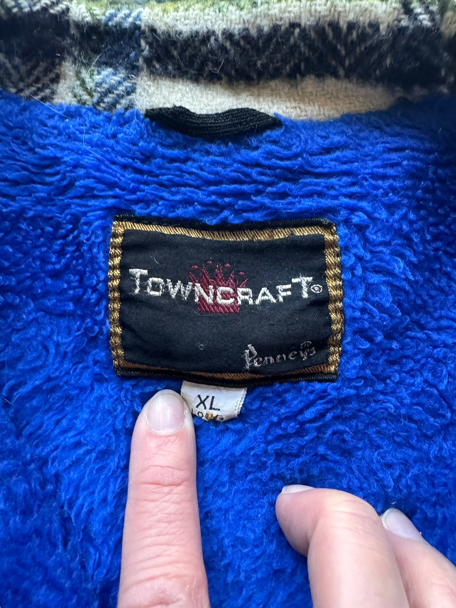 Label on Vintage Towncraft Electric Blue Lined Jacket SZ XL