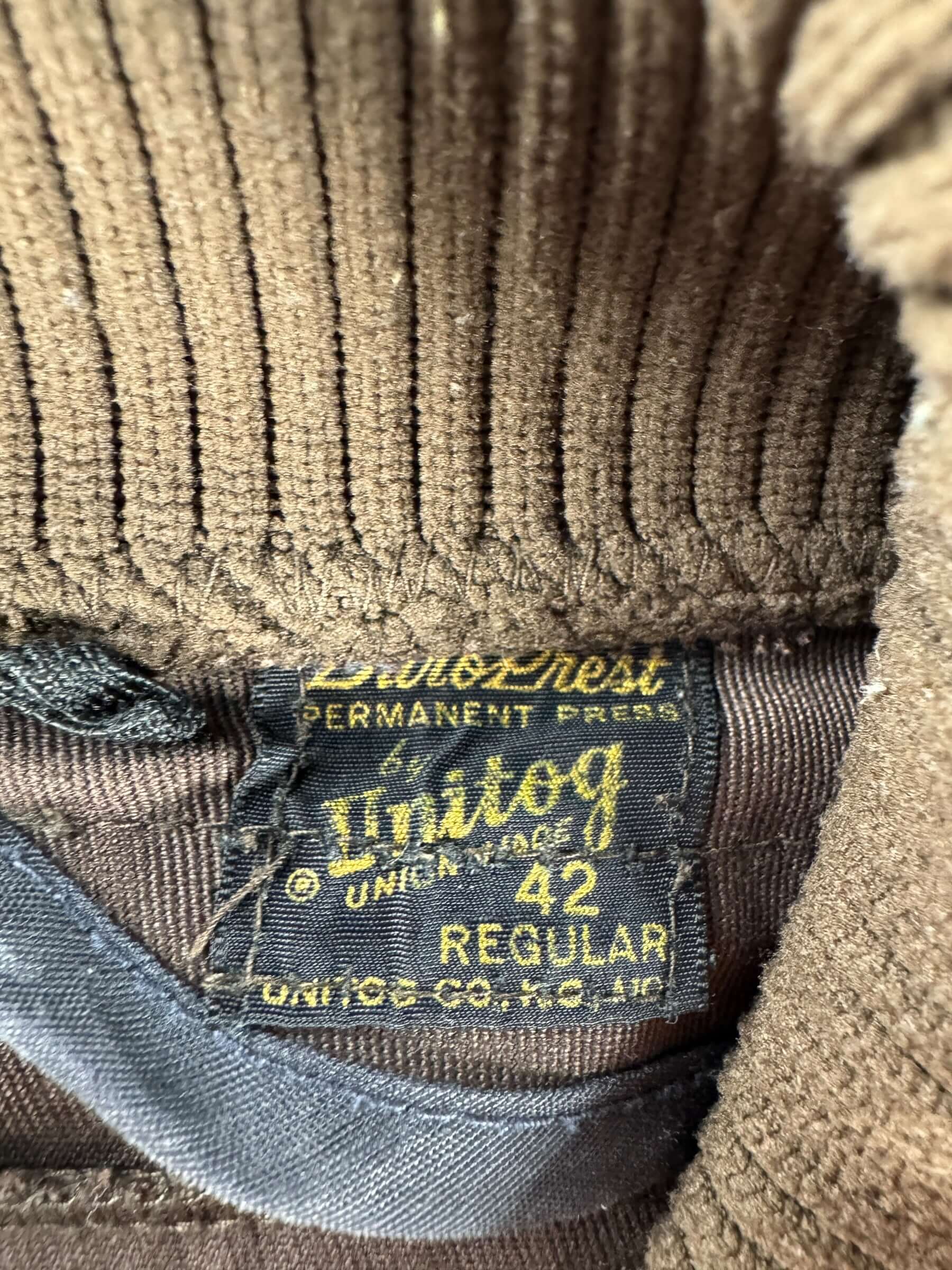 Tag on Vintage Unitog Mobil Patch Gabardine Gas Station Jacket SZ 42