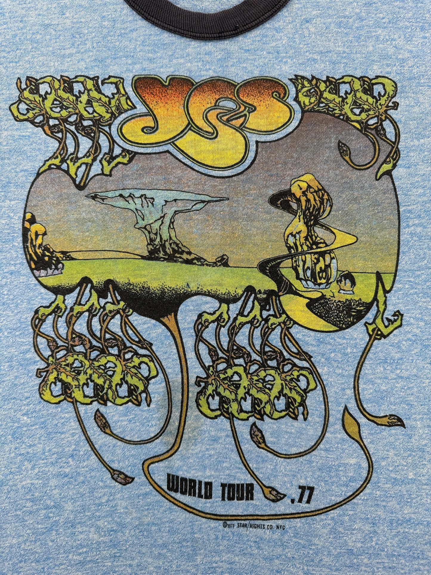 Front Graphic of Vintage 1977 Yes World Tour Tee SZ XS