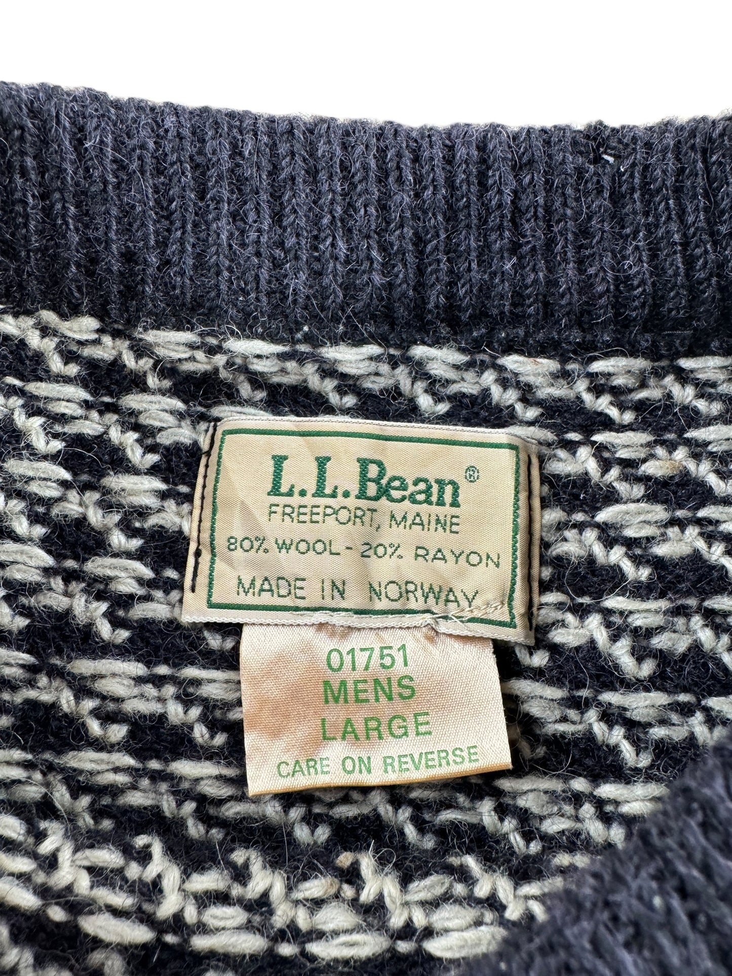 Label on Vintage Navy White L.L. Bean Nordic Birdseye Sweater SZ L