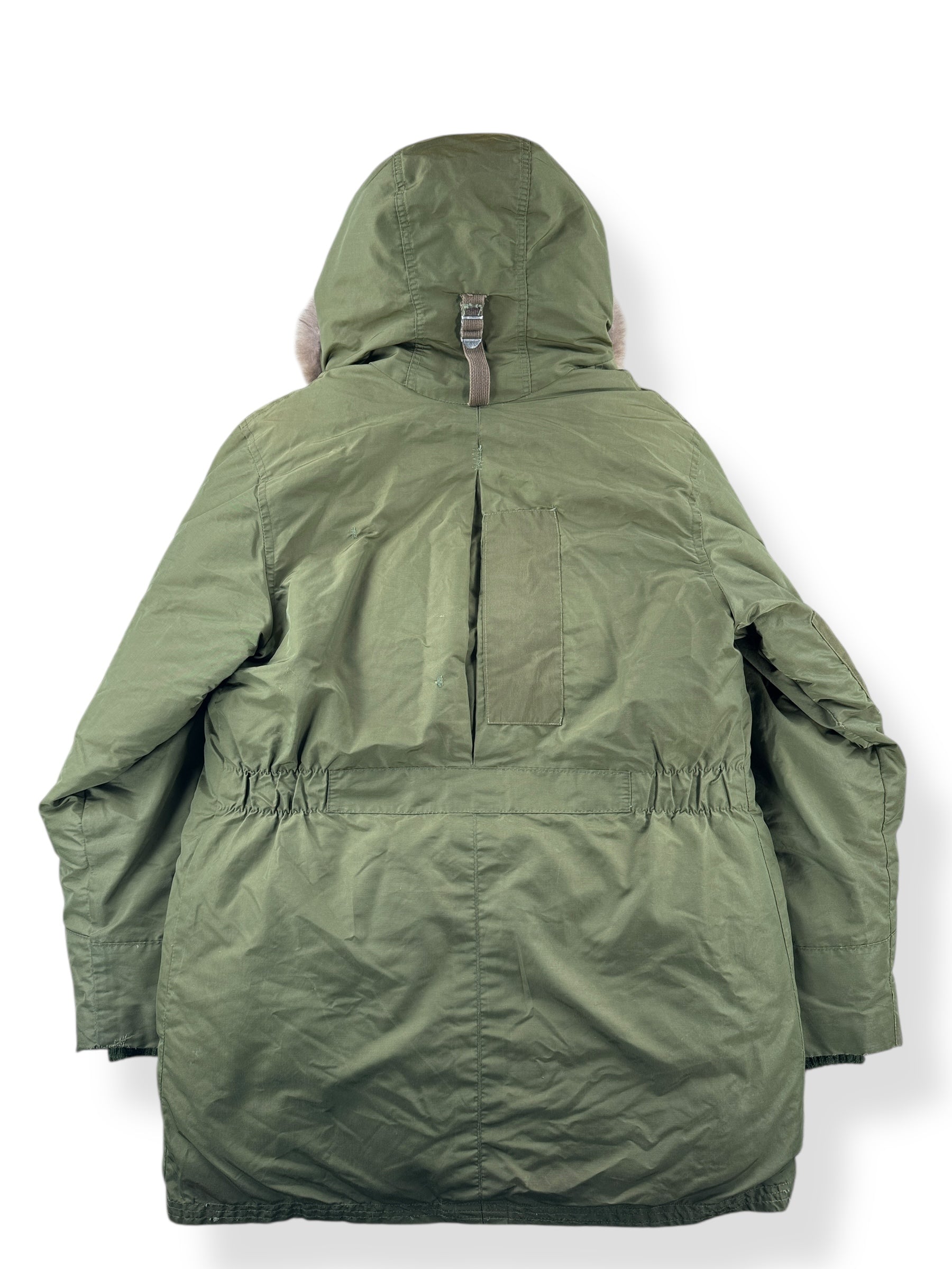 Back of Vintage 70s Era Eddie Bauer Down Parka w/ Fur Hood SZ M