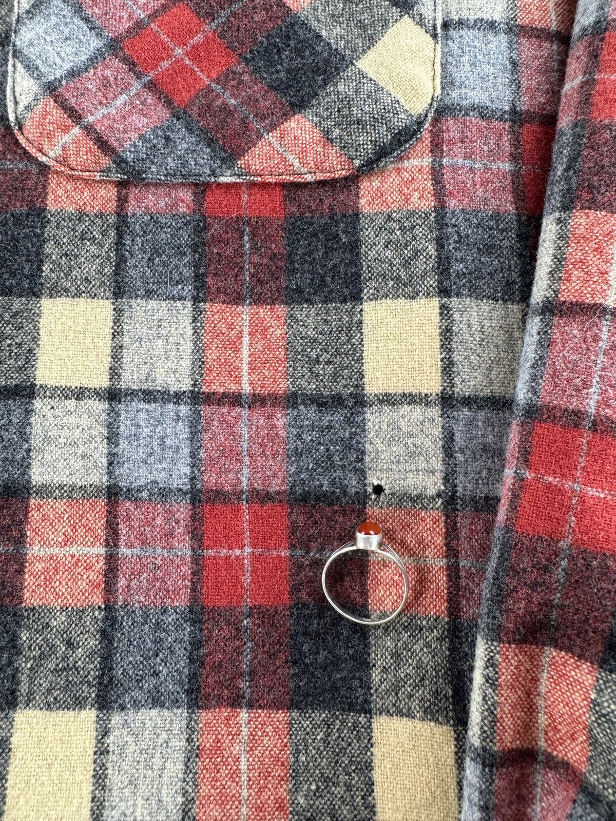 Hole on Pendleton Lodge Board Shirt Jac SZ XXL Long