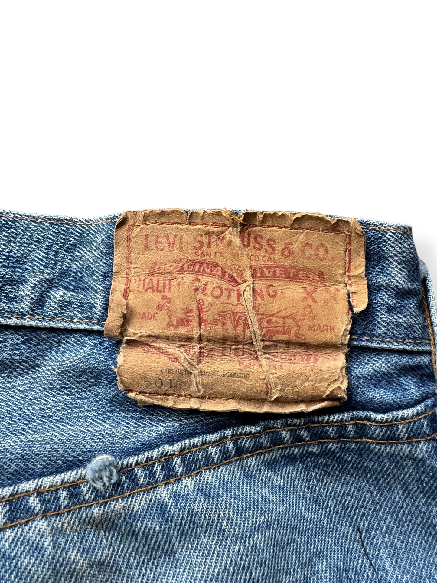 Tab on Vintage Levi's 501 Double Stitch Redline Jeans W39