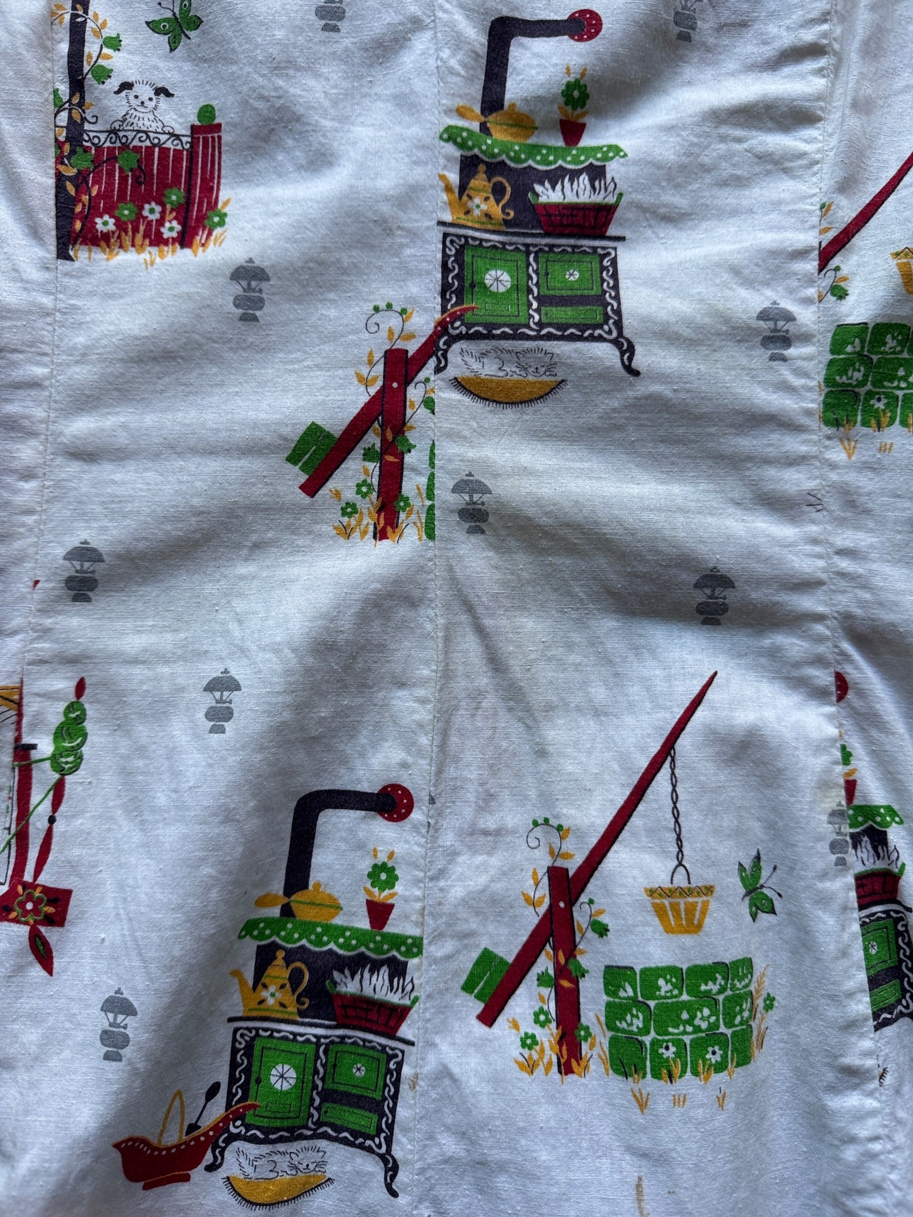 Staining on Vintage Novelty Print Cotton Dress SZ L - AS IS