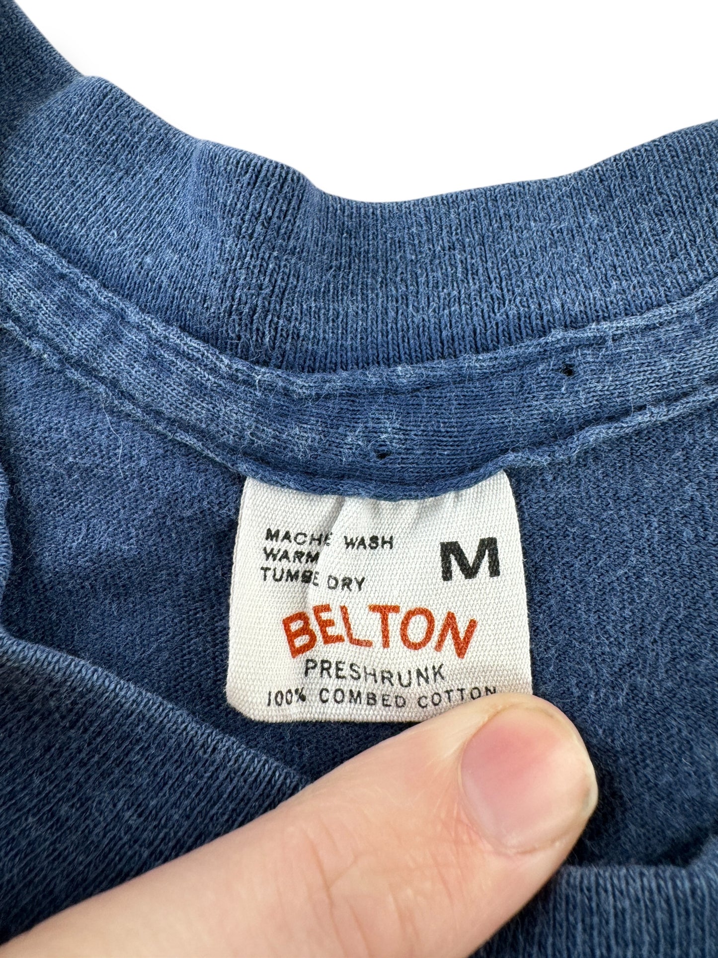 Tag on Vintage Kissin Cuzins Reunion Tee SZ S