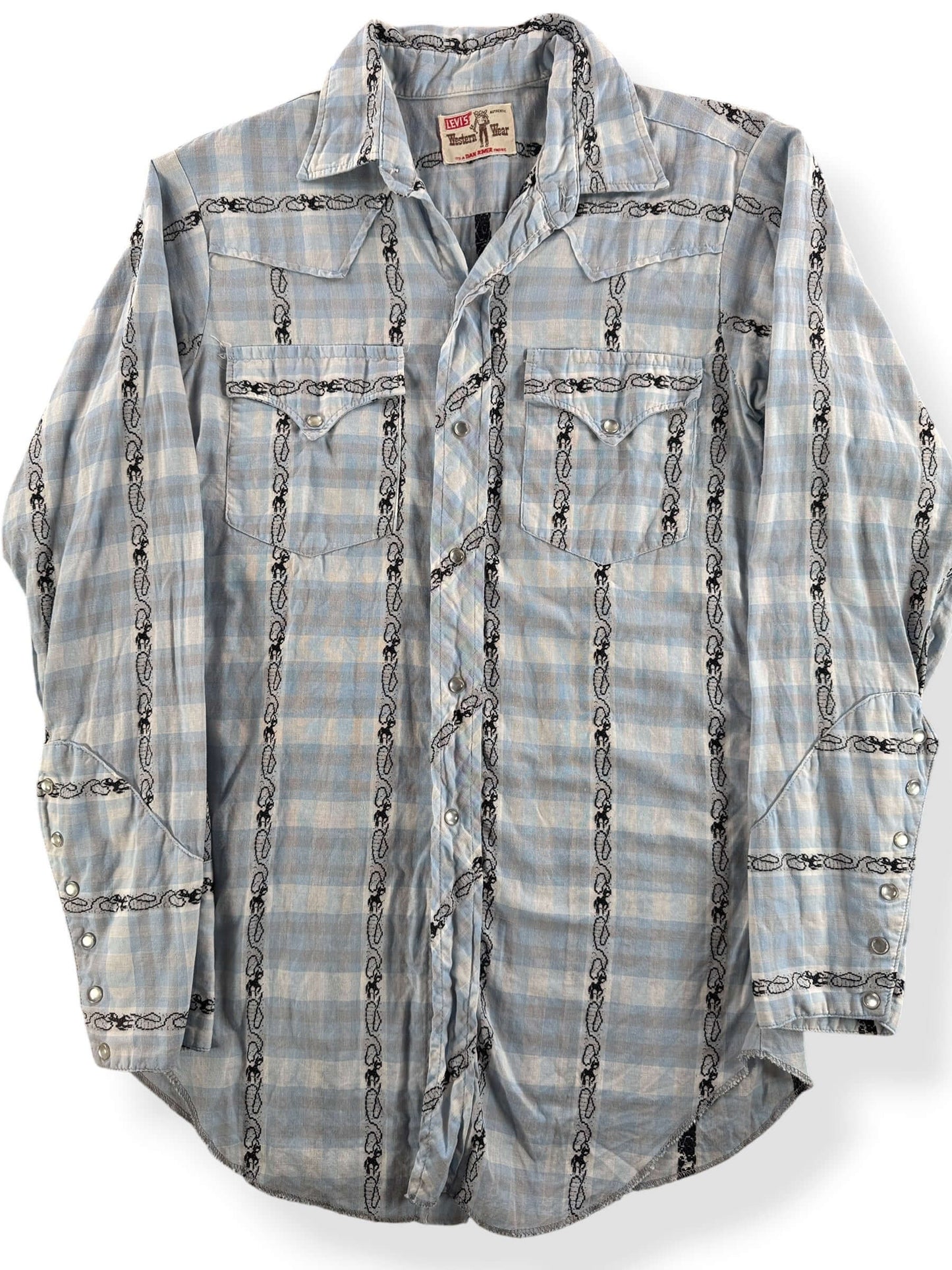 Front Close Up of Vintage Light Blue Levis Dan River Pearl Snap SZ XS