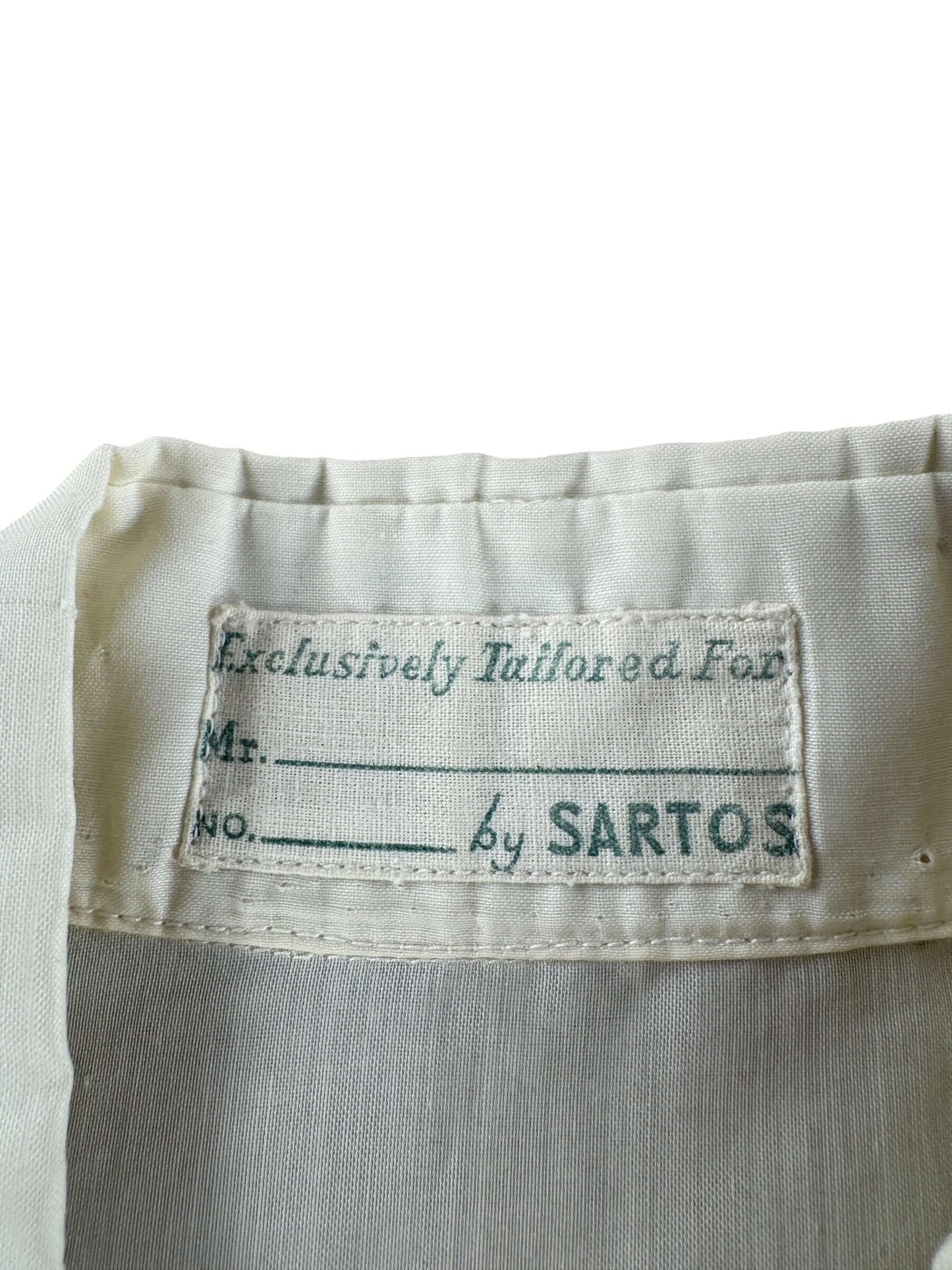 Tag on Vintage Ivory + Blue Embroidered Shirt SZ M