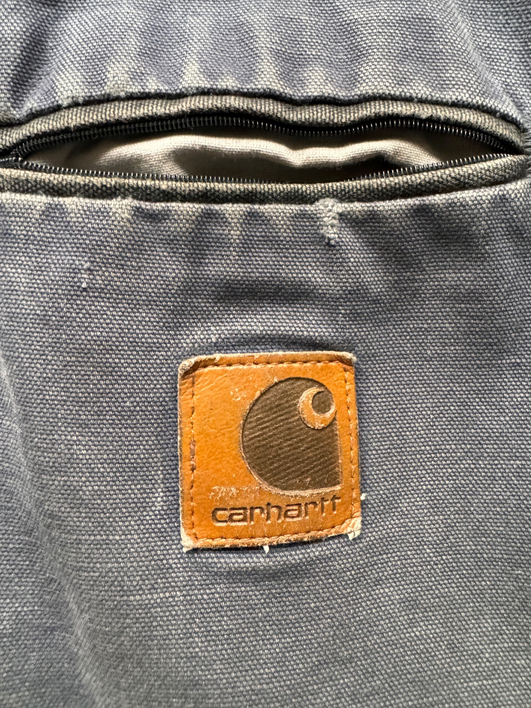 Pocket on Vintage Thrashed Carhartt J64PTL Detroit Jacket SZ L