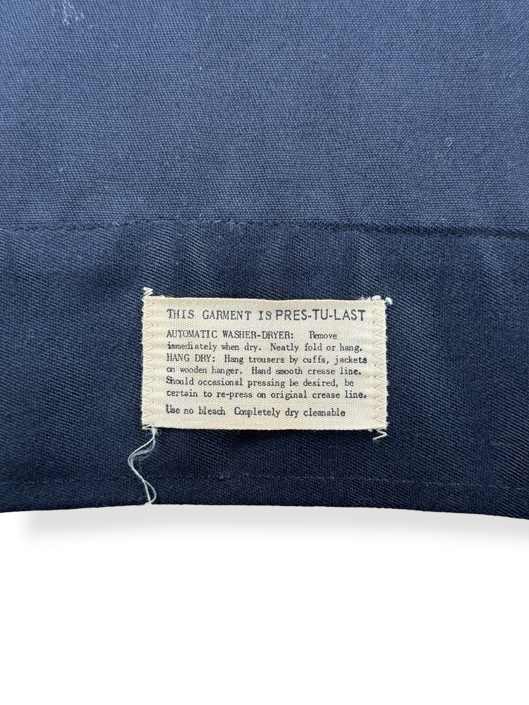 Care tag on bottom hem of Vinage 1960s Leon Work Jacket SZ 44