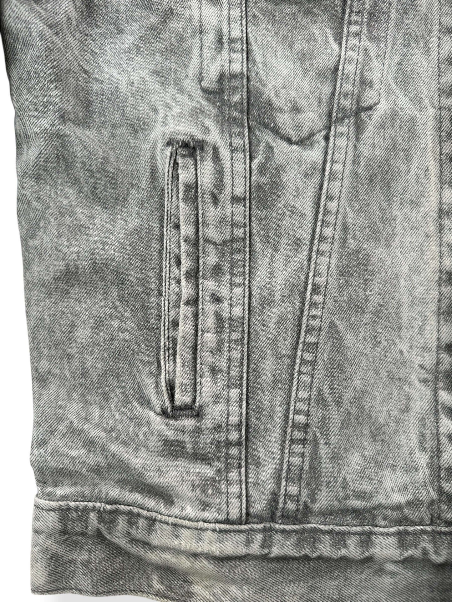Pocket on Vintage 1987 Levis Grey Acid Washed Jacket SZ M
