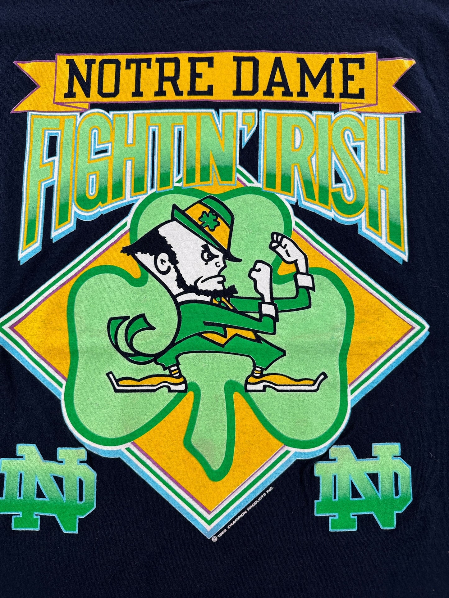 Graphic of Vintage Notre Dame Fightin' Irish Tee SZ L (Fits M)