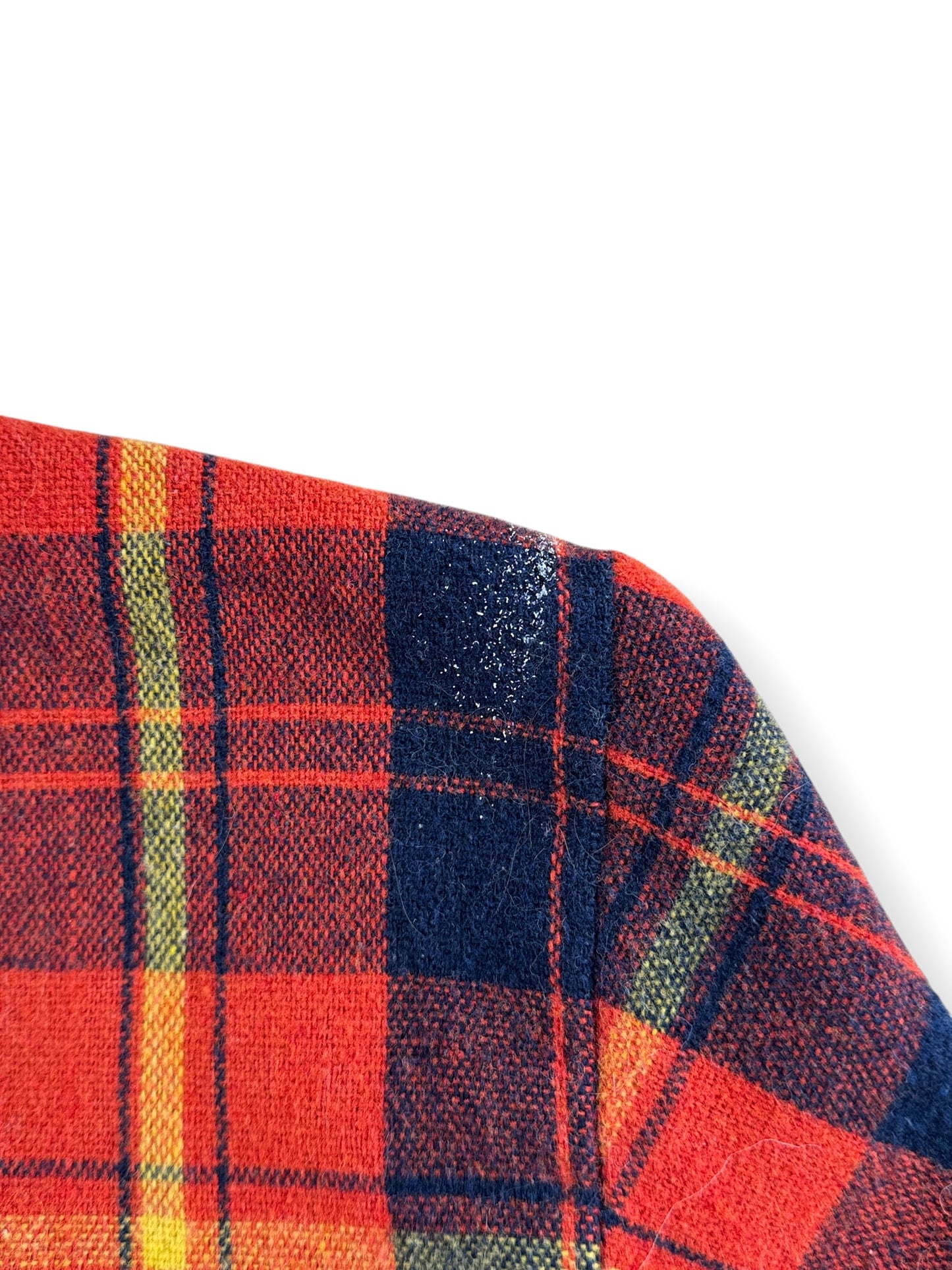 Ware on shoulder of Vintage Wool Blend Flannel SZ L