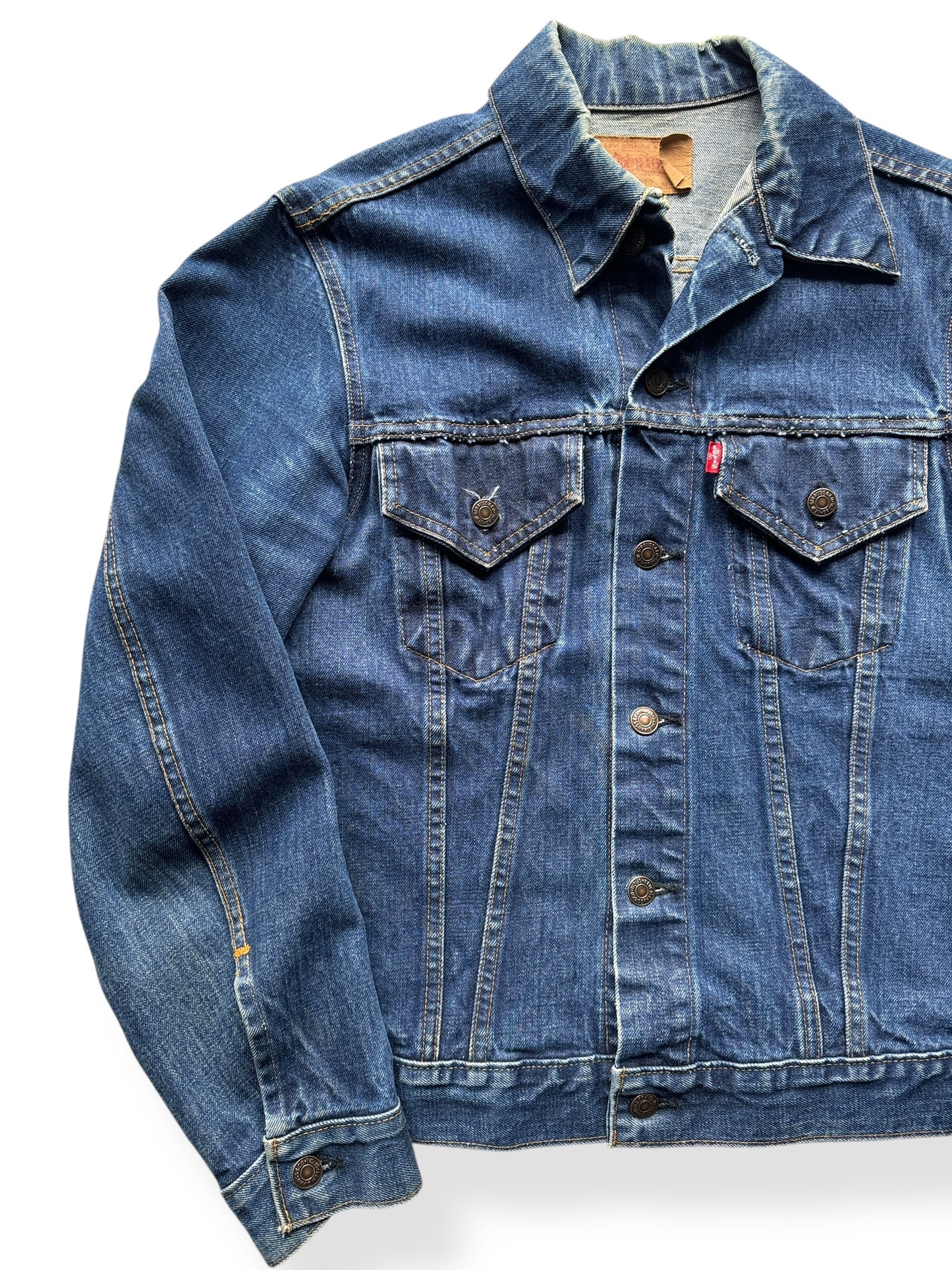 Front Right of Vintage Levis 70505 2-Pocket Trucker Jacket SZ 40