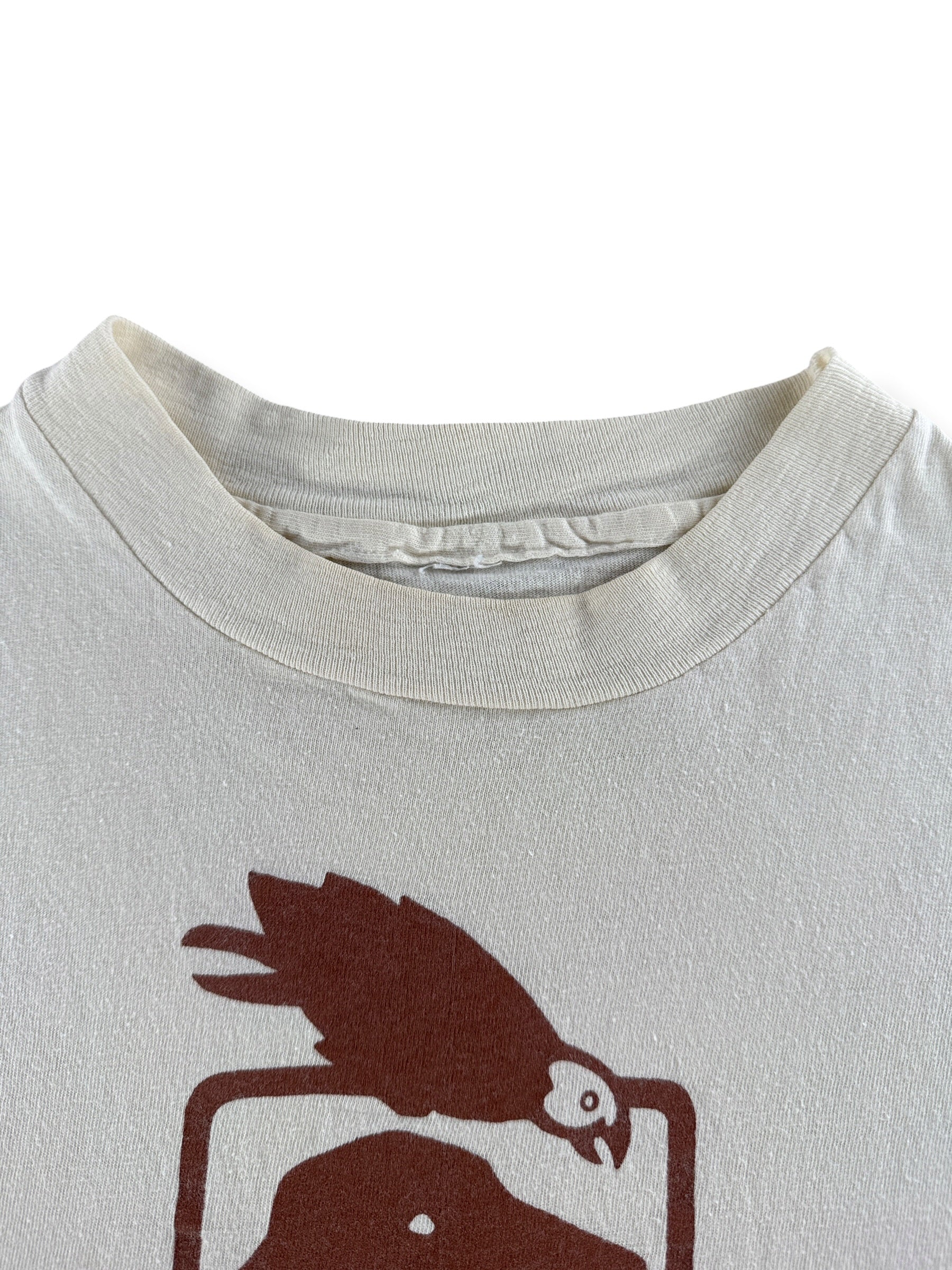 Collar on Vintage Park Animal Hospital Tee SZ M