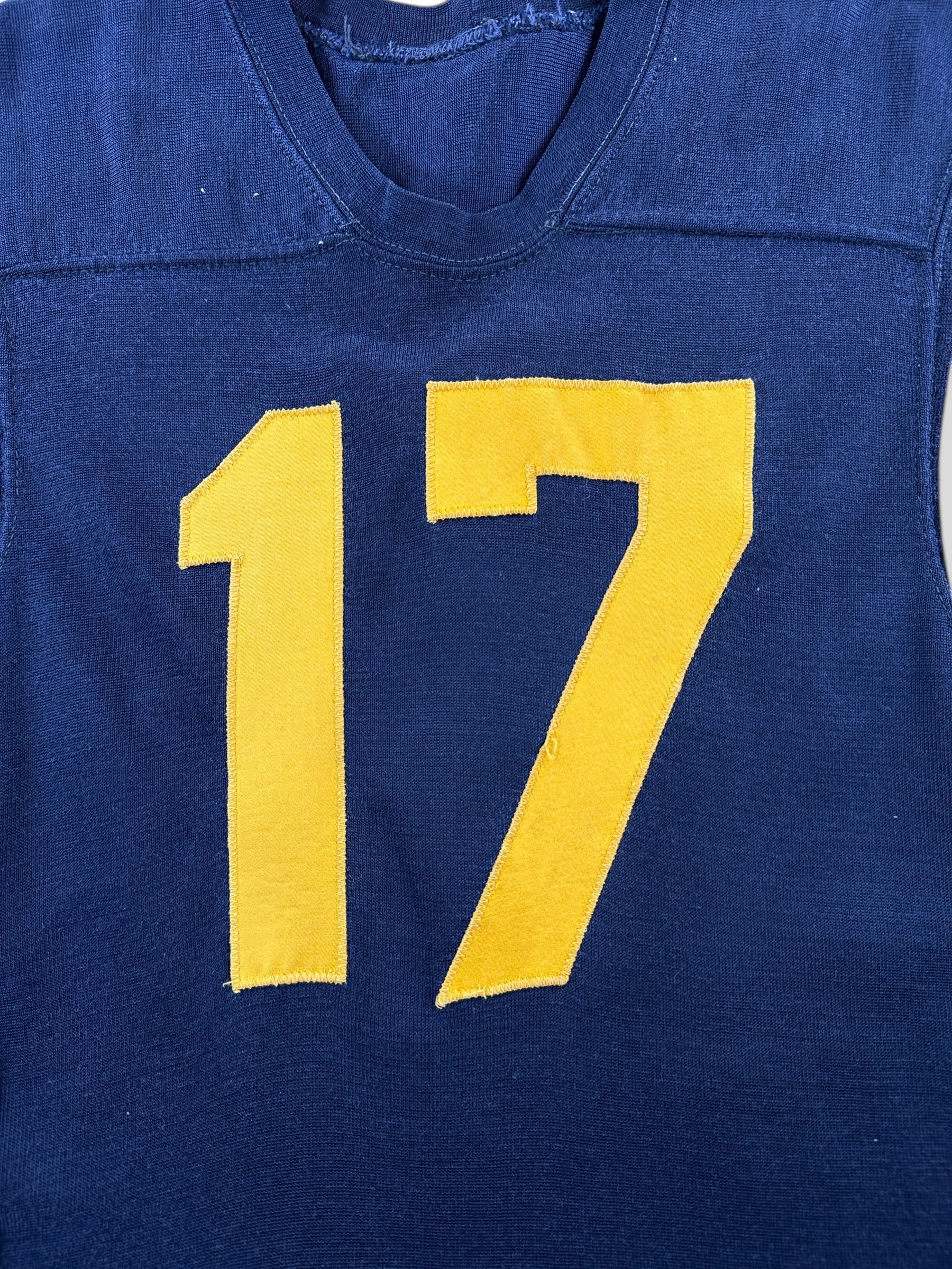 Number on Vintage Rawlings 17 Jersey SZ 40 (Fits S)