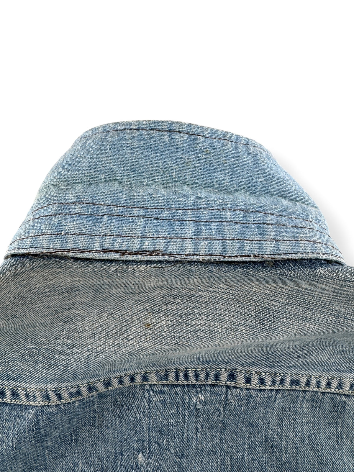 Back of collar on Vintage 1960s Distressed Lee Riders Vest SZ M