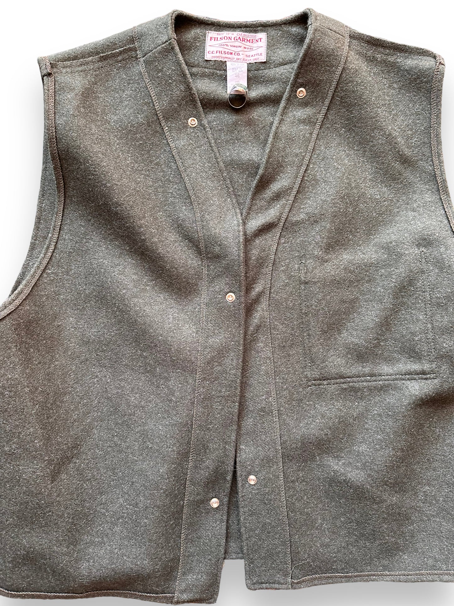 Front Detail on Vintage Filson Green Wool Snap In Liner SZ 48 |  Vintage Filson Workwear Seattle | Barn Owl Vintage