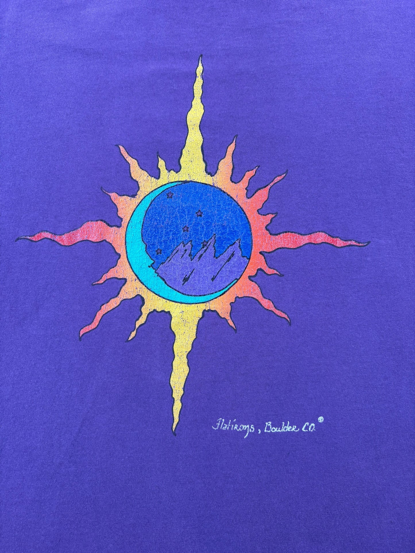 Graphic of Vintage Flatirons Boulder CO Tee SZ L
