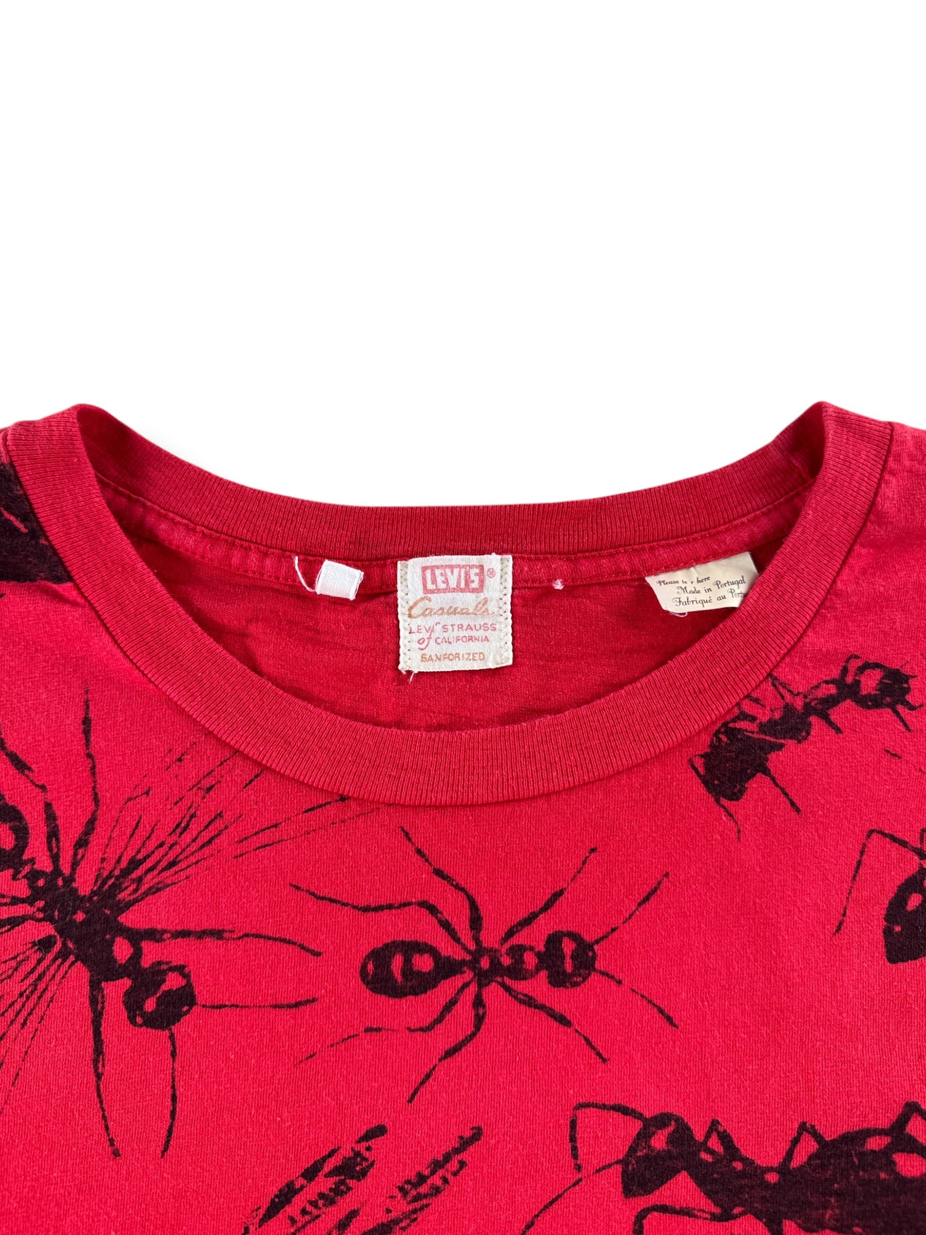 Collar on Levi's LVC Bug Print Repro Tee SZ XL (Fits L)